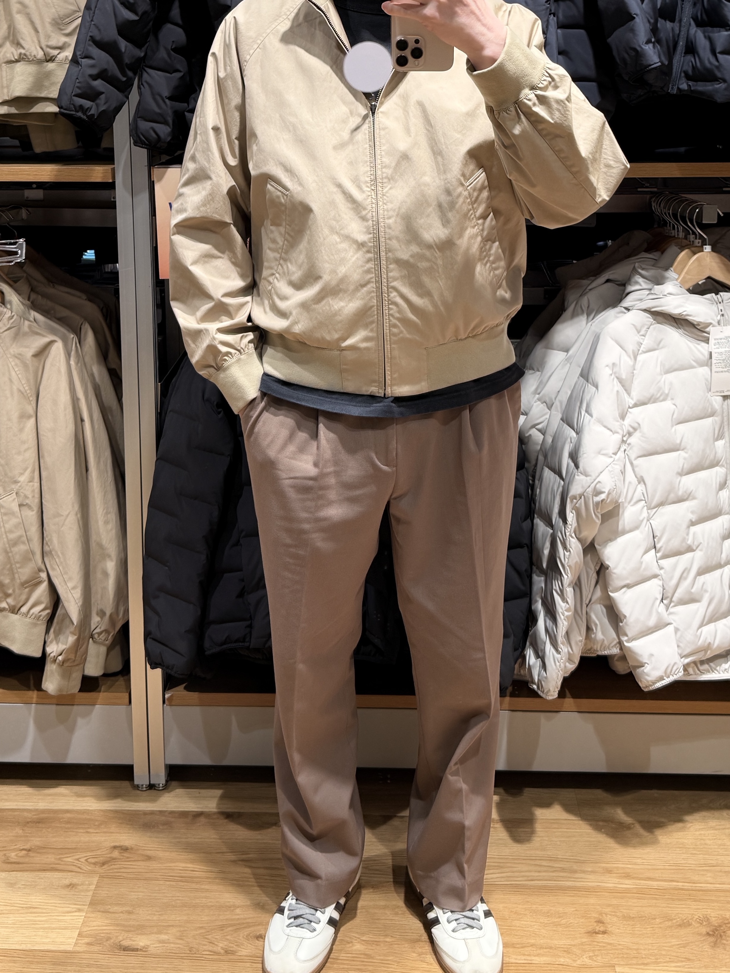 Uniqlo Zip-Up Blouson Beige - JP 착용 스타일