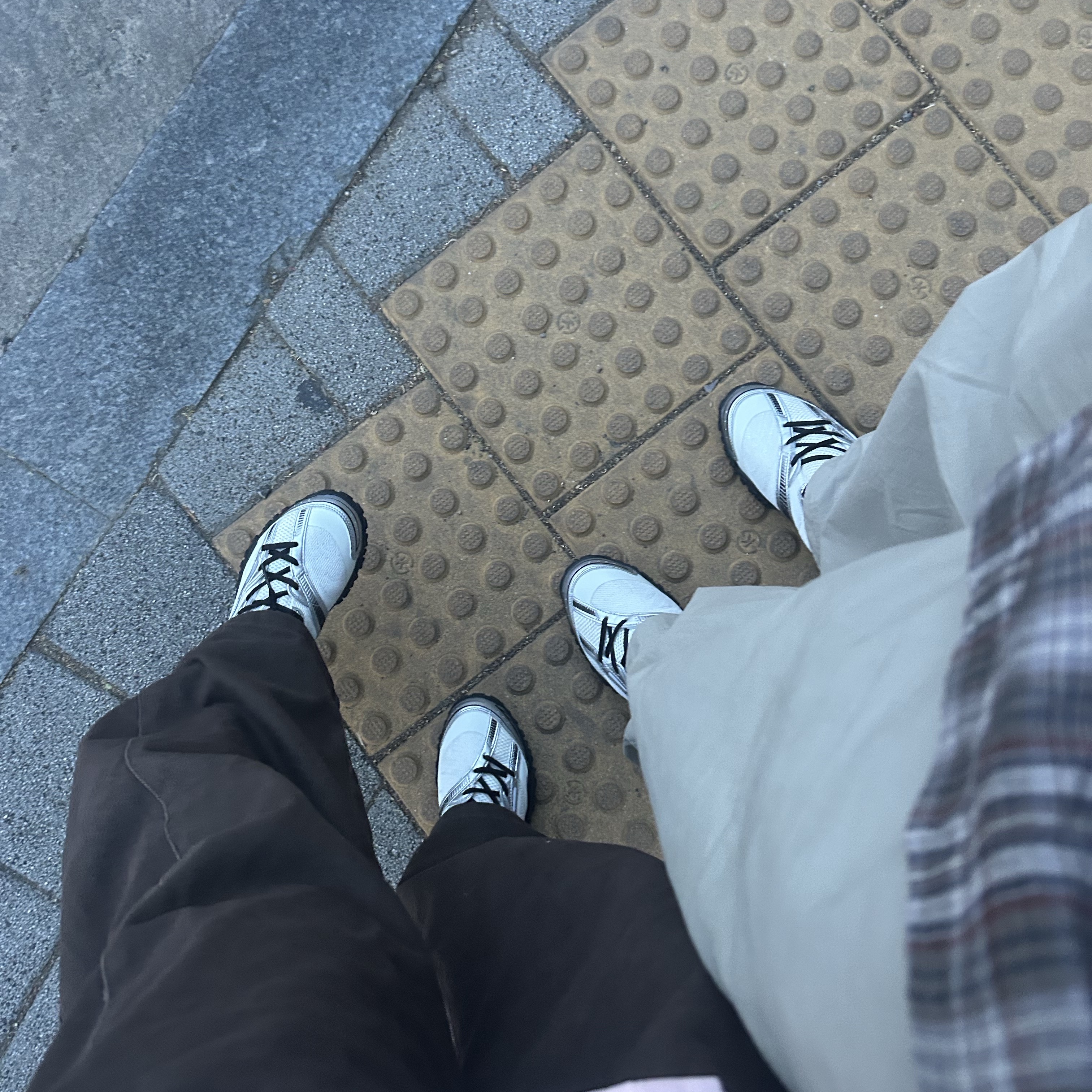 Fila Echappe v2 White Black 착용 스타일 - 4