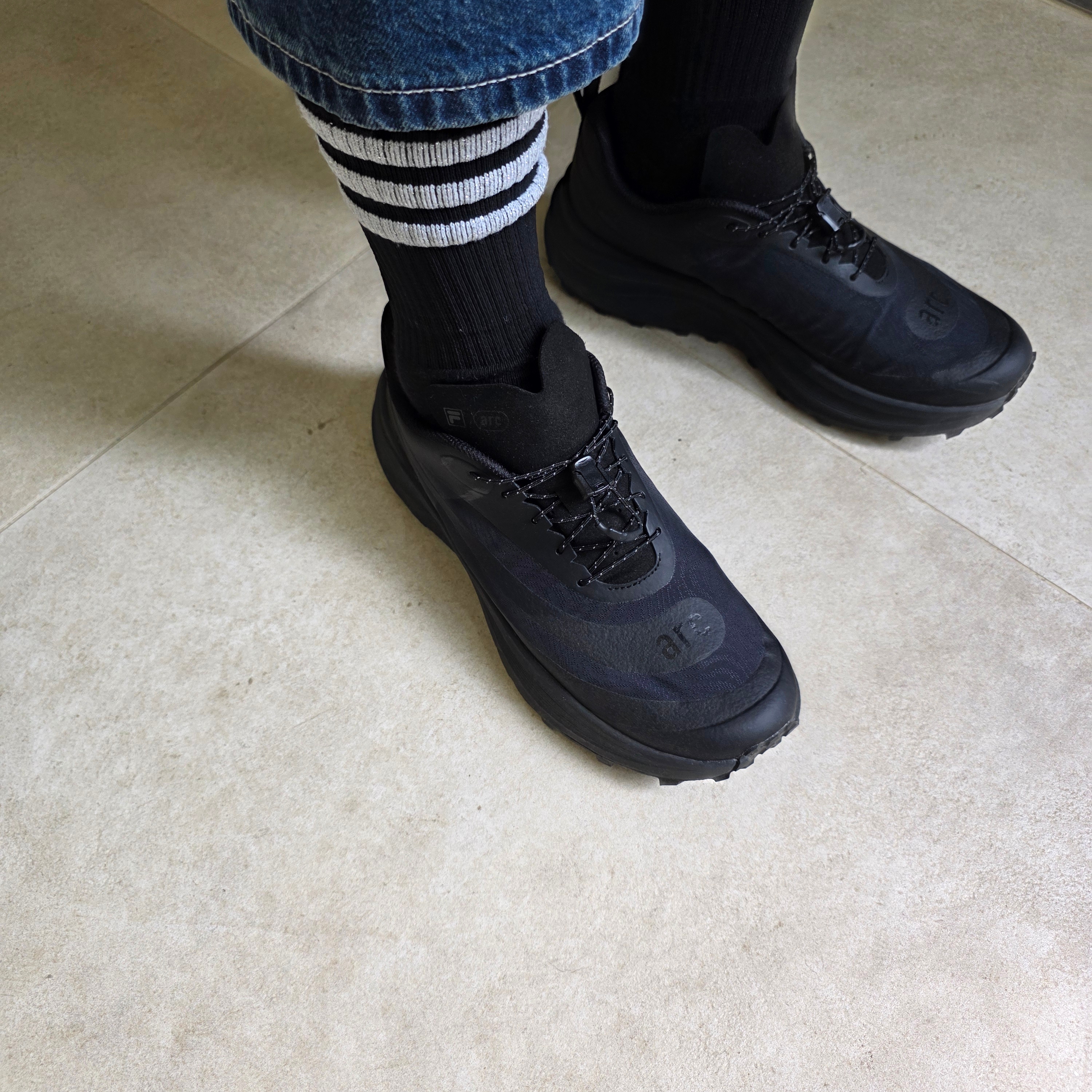 Fila x ARC Float TR9 2.0 Black 착용 스타일 - 1