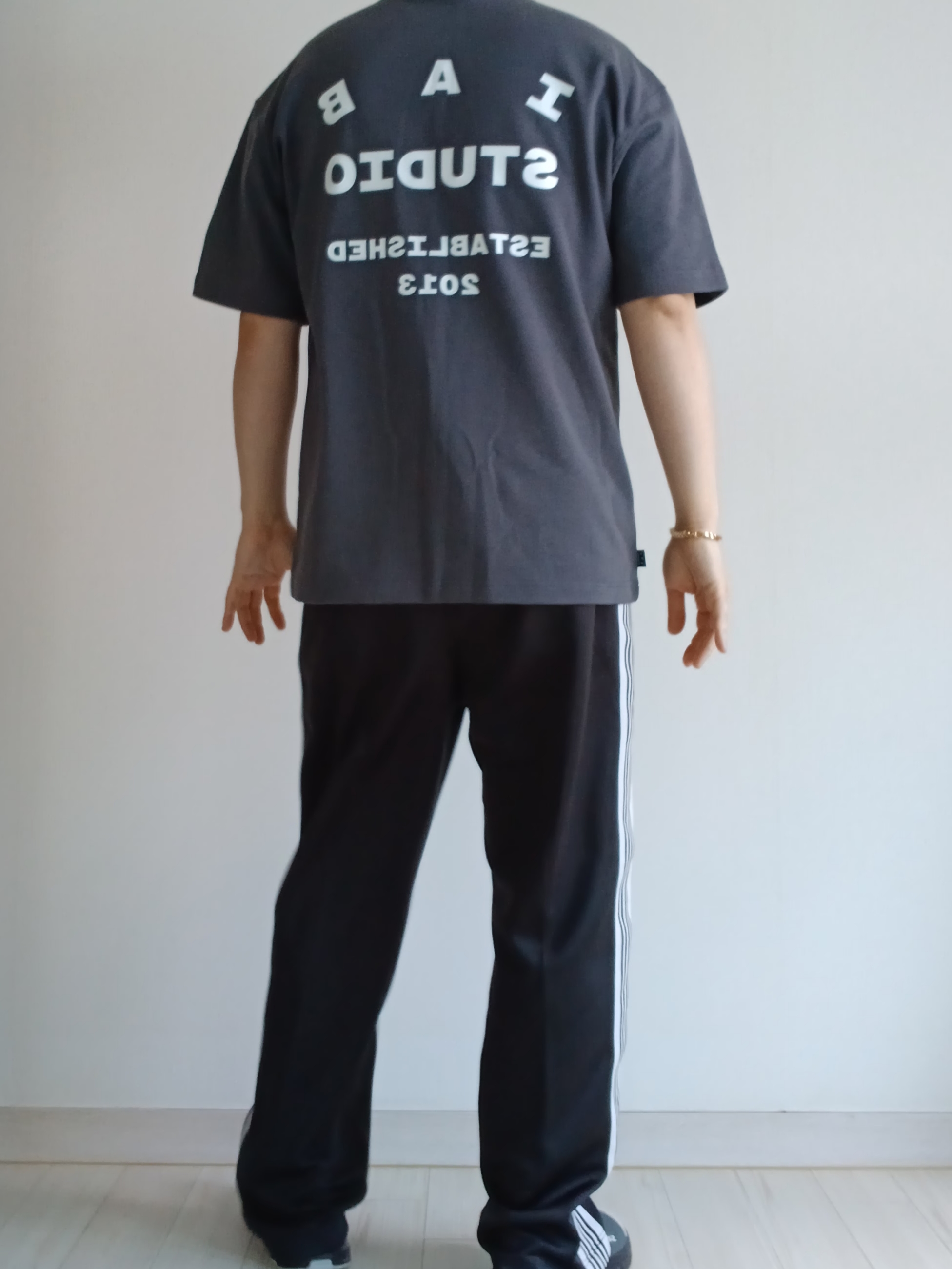 Supreme x The North Face Split 6-Panel Black - 24SS, Needles Track Pant Poly Smooth Charcoal 착용 스타일 - 3