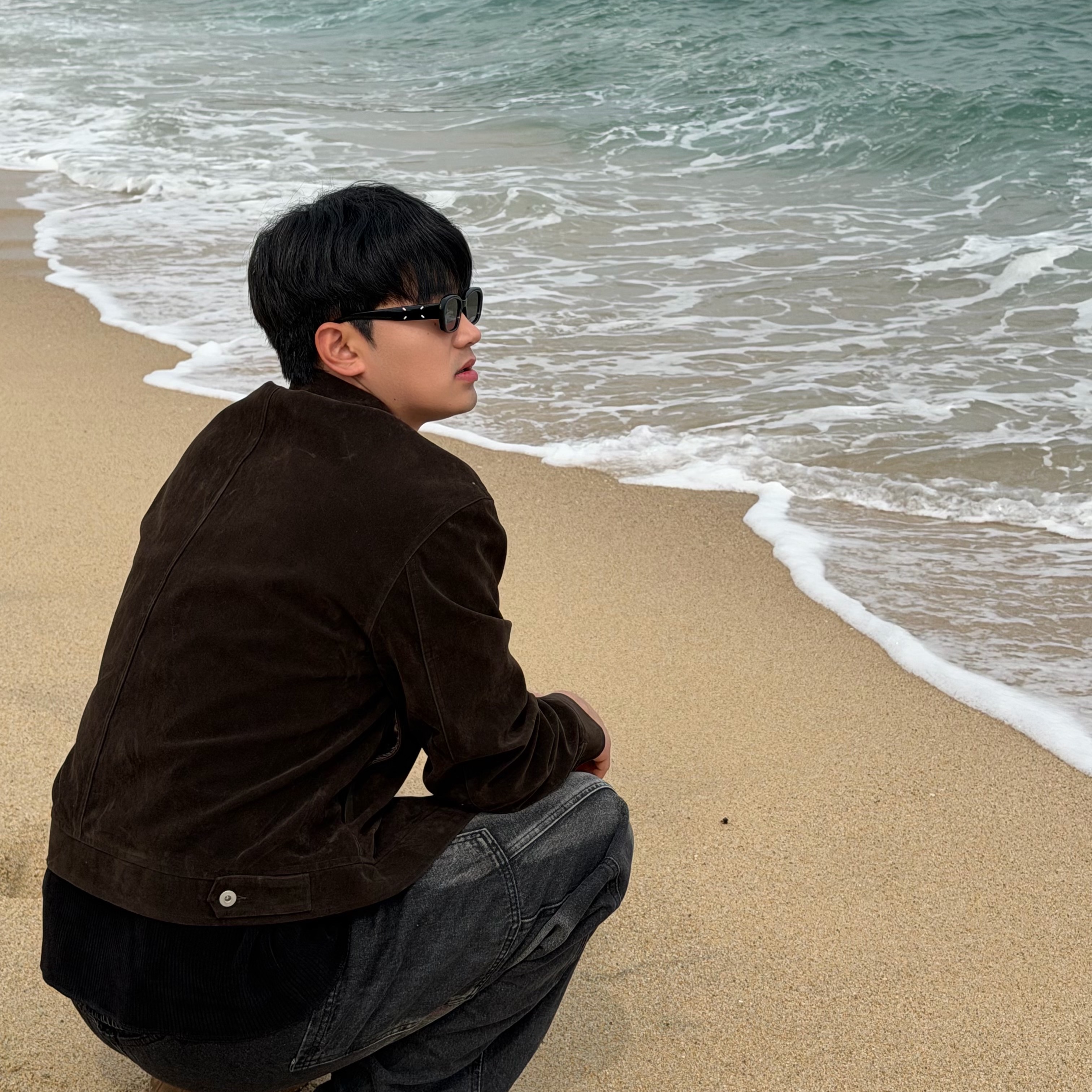 Gentle Monster x Maison Margiela MM207 Black Gray 착용 스타일