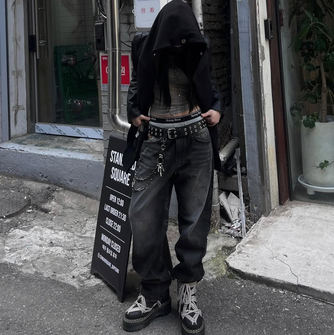 ersco Wahed Regular Jeans Black 착용 스타일 - 1