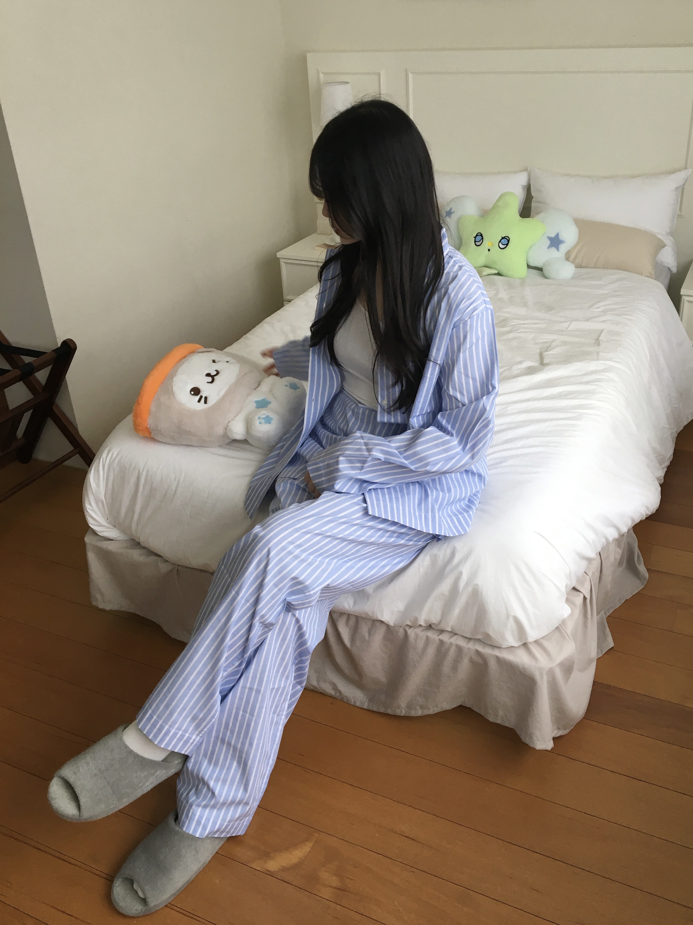 NCT Wish Station Wichu Cushion & Photocard Set (1 Blind Photocard), NCT Wish Bakery 30cm Wish Doll Yushi Ver. 착용 스타일
