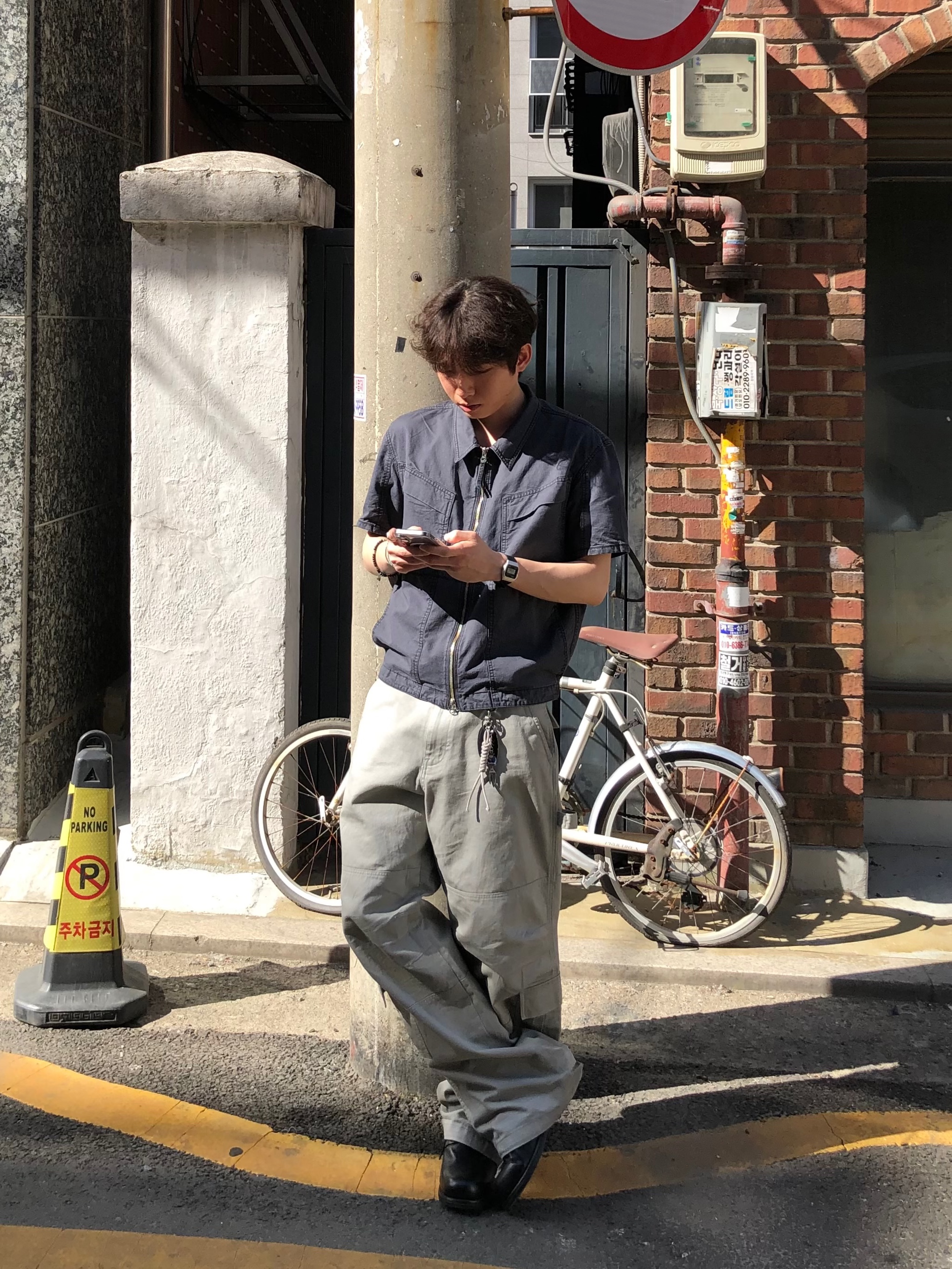 CHOWOO Vintage Washed Flap Pockets Work Shacket  Washed Charcoal, CHOWOO Vintage Washed Downfall Cap Washed Black 착용 스타일 - 5