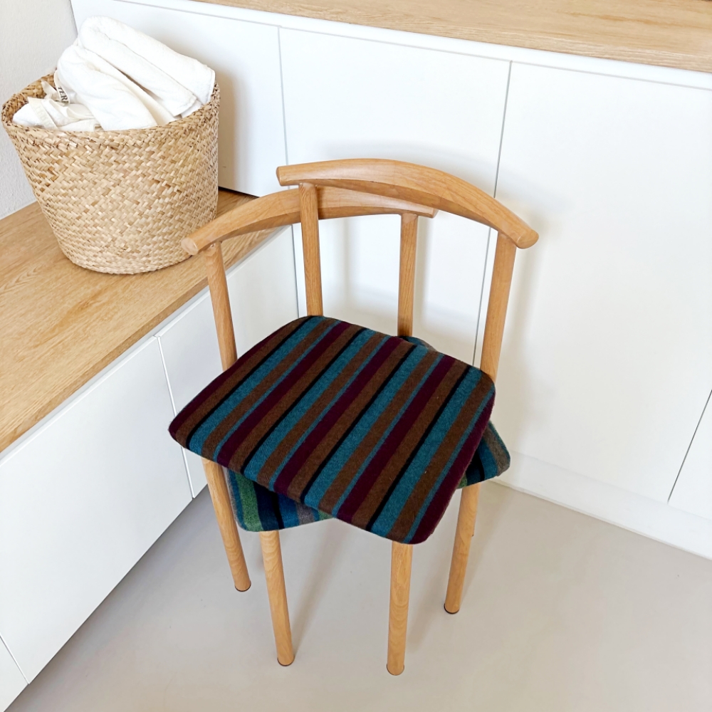 유라이크왓 스트라이프 등받이 의자 (퍼플)(you like what stripe backrest chair (purple)) - 2