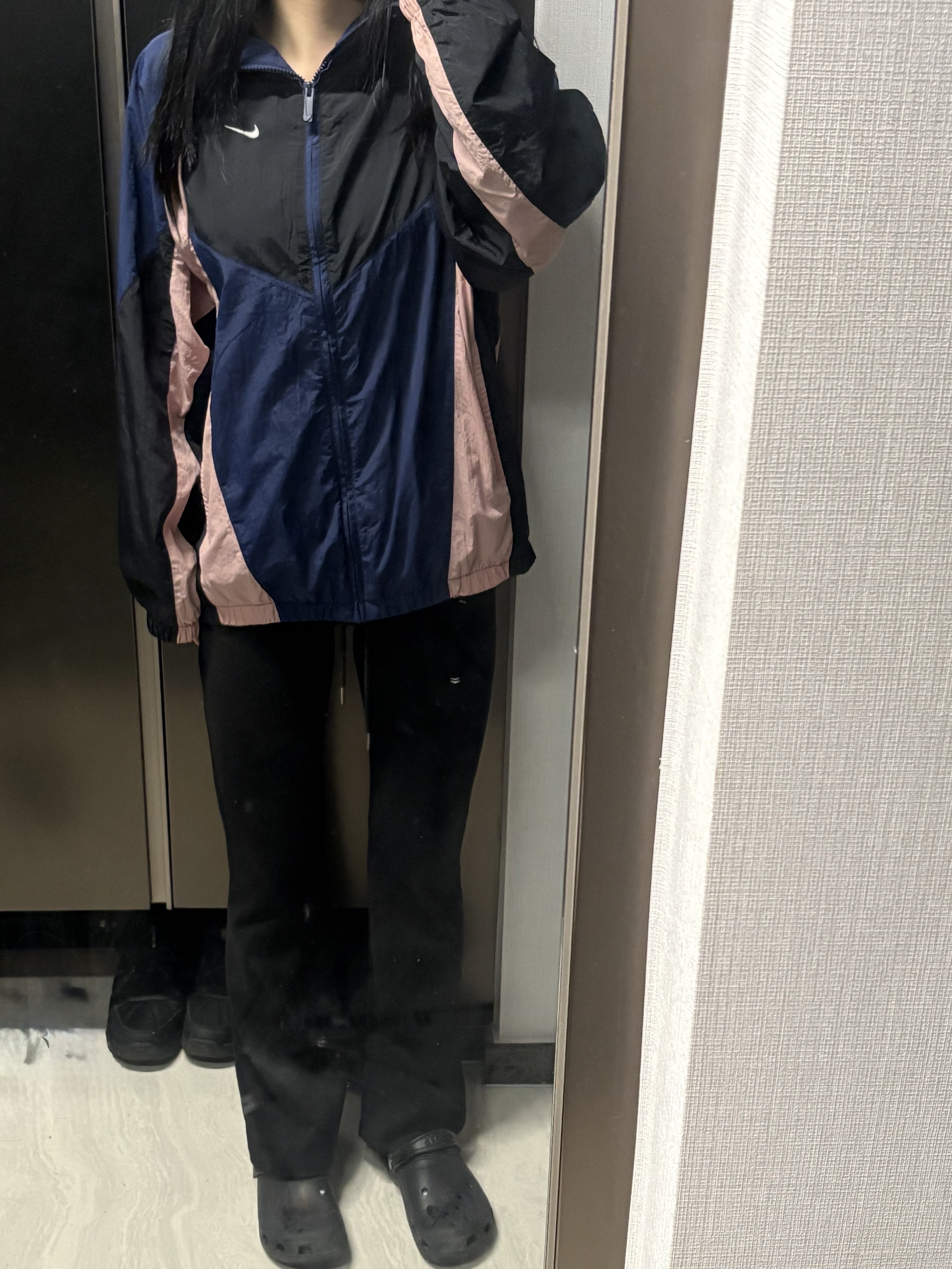 (W) Nike NSW Oversized Track Jacket Midnight Navy Black - Asia 착용 스타일