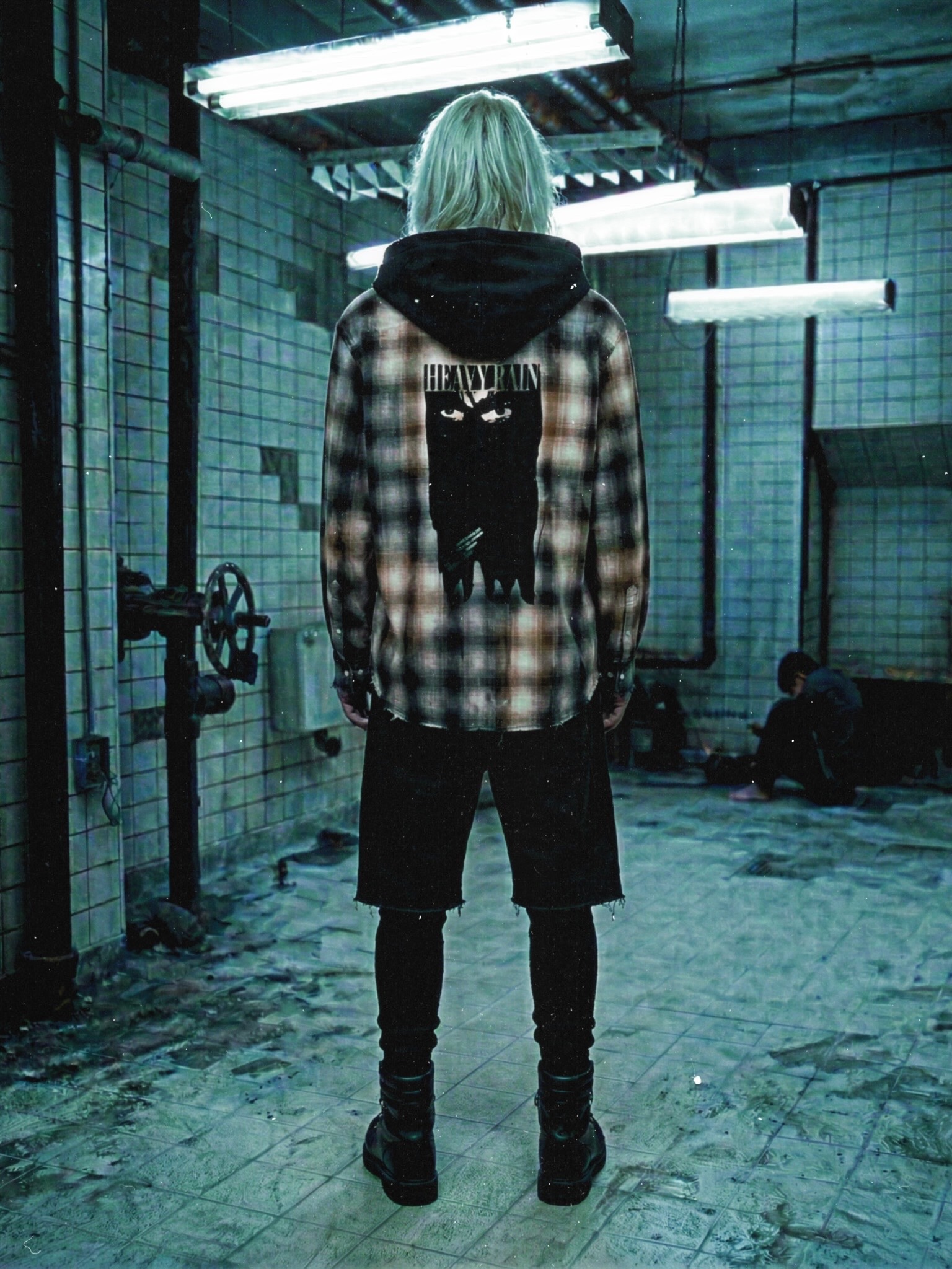 Heavy Rain Bleached Ombre Zipup Shirt Black, Heavy Rain Mask Printing T-Shirt Black 착용 스타일 - 3
