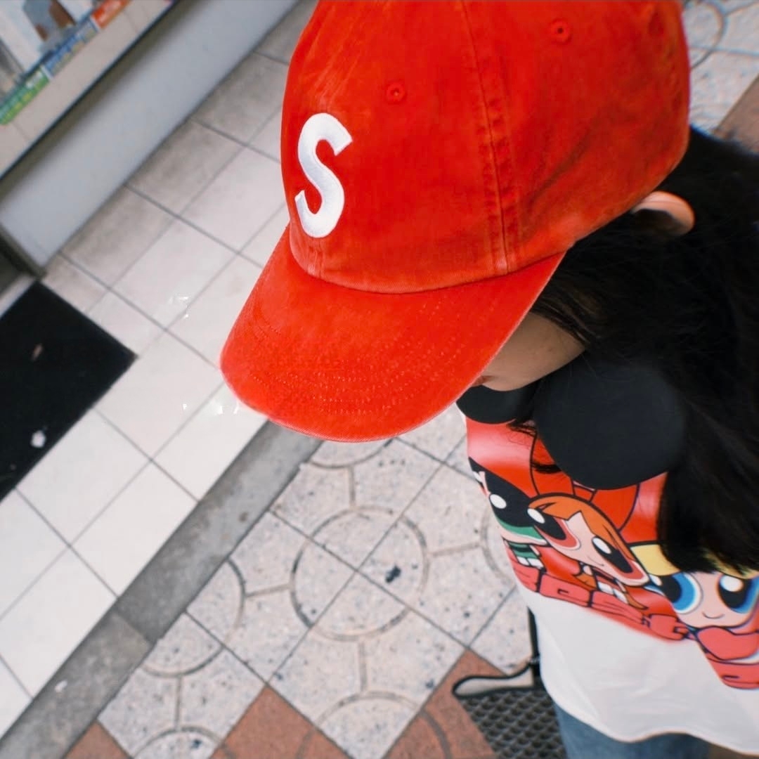 Supreme Pigment Coated S Logo 6-Panel Red - 26SS 착용 스타일 - 3