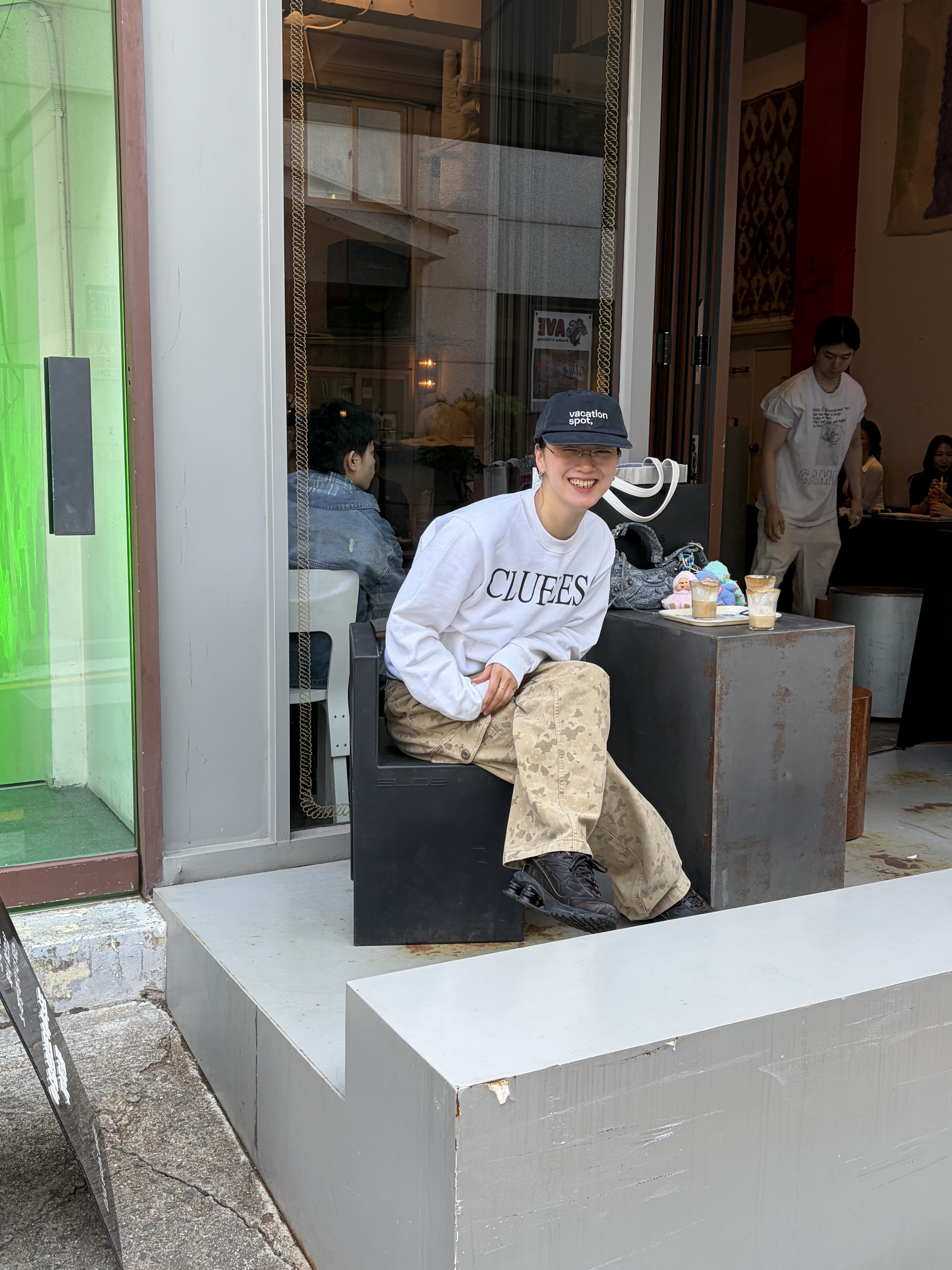 CHOWOO Overlap Pocket Camo Pants Washed Beige 착용 스타일 - 4