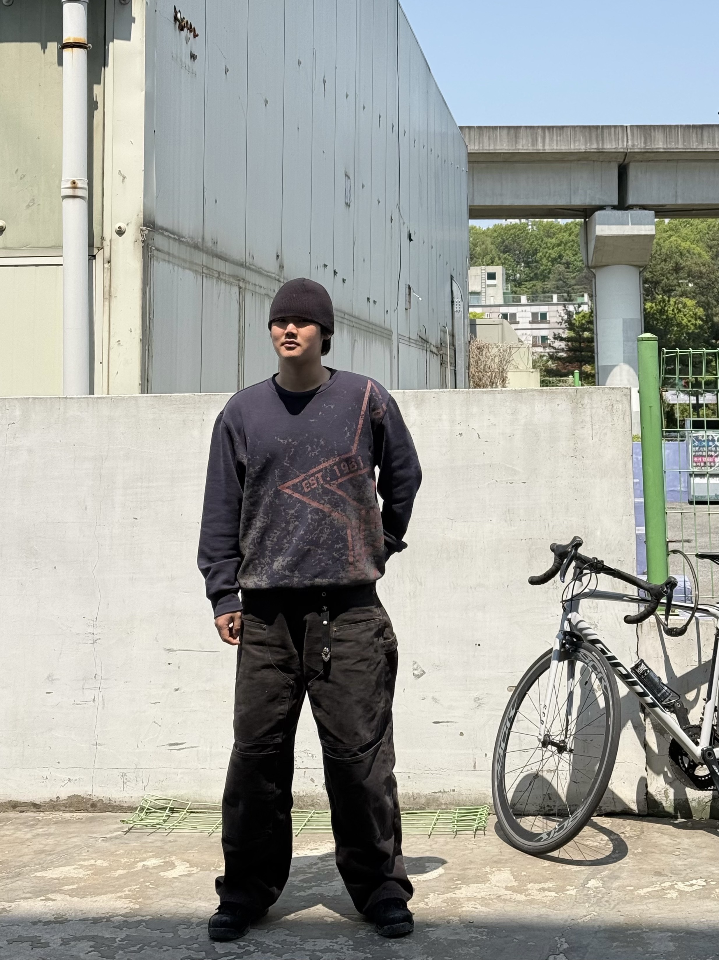 Aoiro Cutted Double Knee Pants Black Pearl, Yase x Hongddogi Western Hiking Shoes Black 착용 스타일 - 2