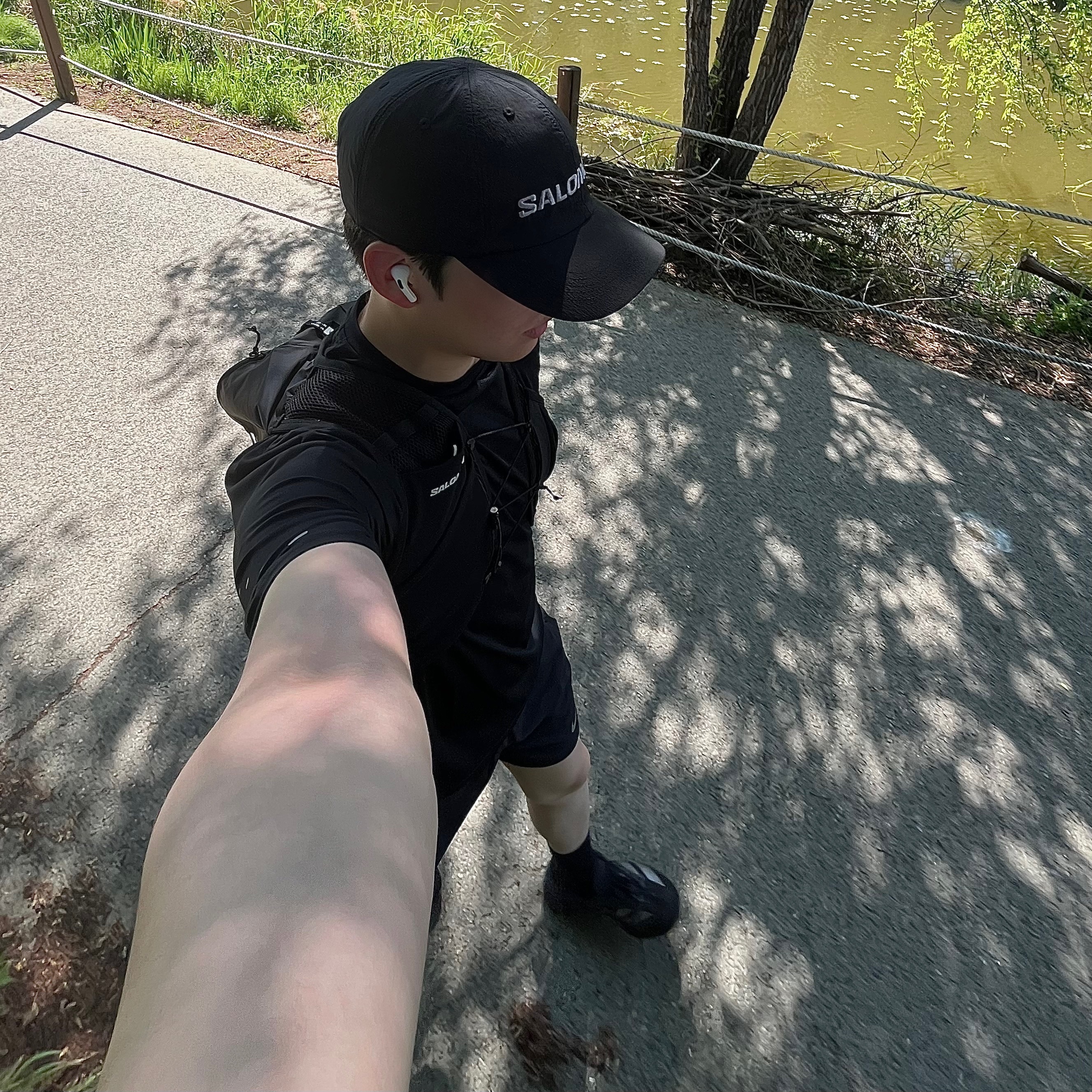 Salomon Primary Ball Cap Black, Salomon Active Skin 8 Set Black Metal 착용 스타일