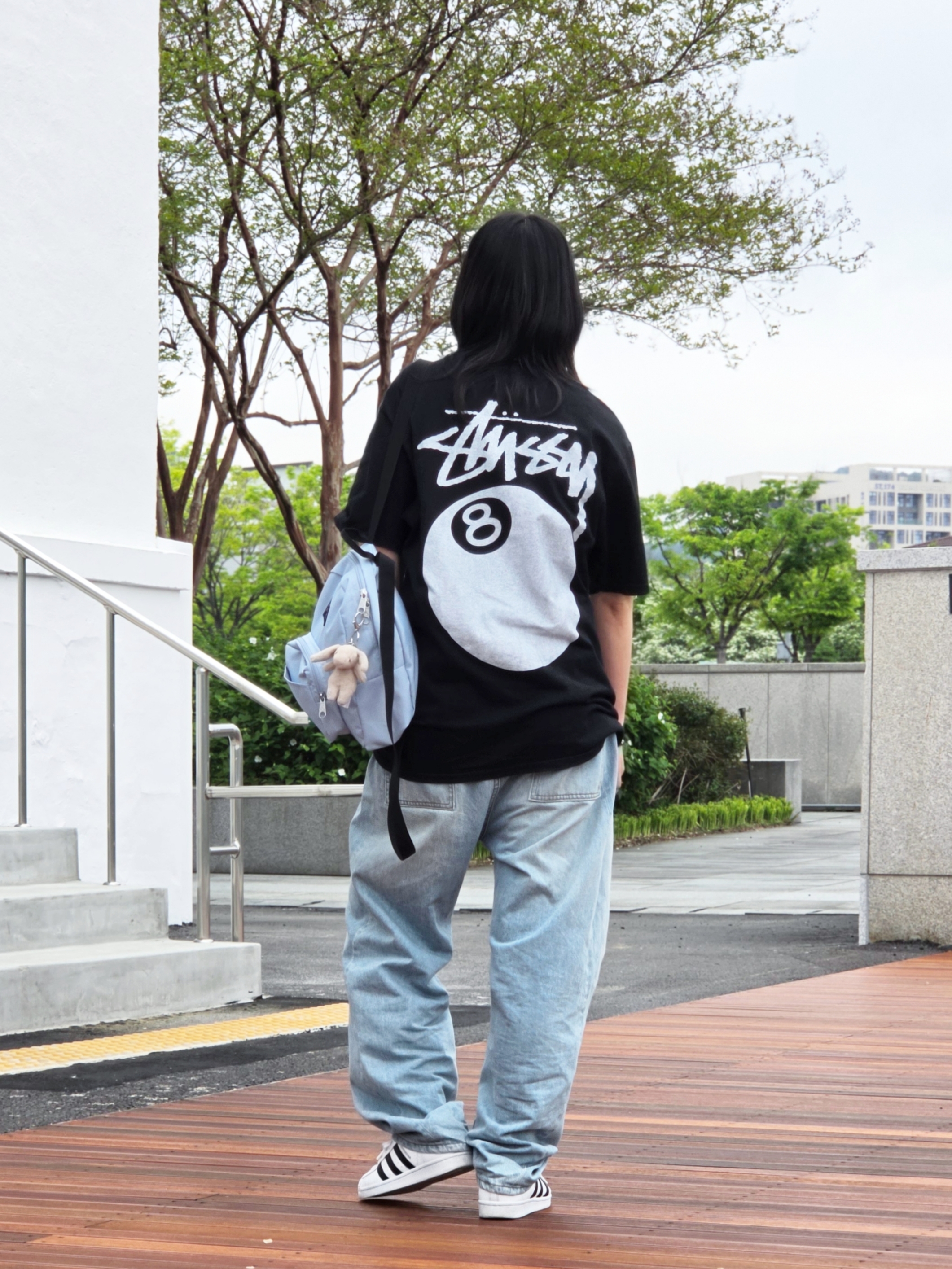 Stussy 8 Ball Pigment Dyed T-Shirt Black, Jansport Half Pint Mini Backpack Blue Dusk 착용 스타일 - 1