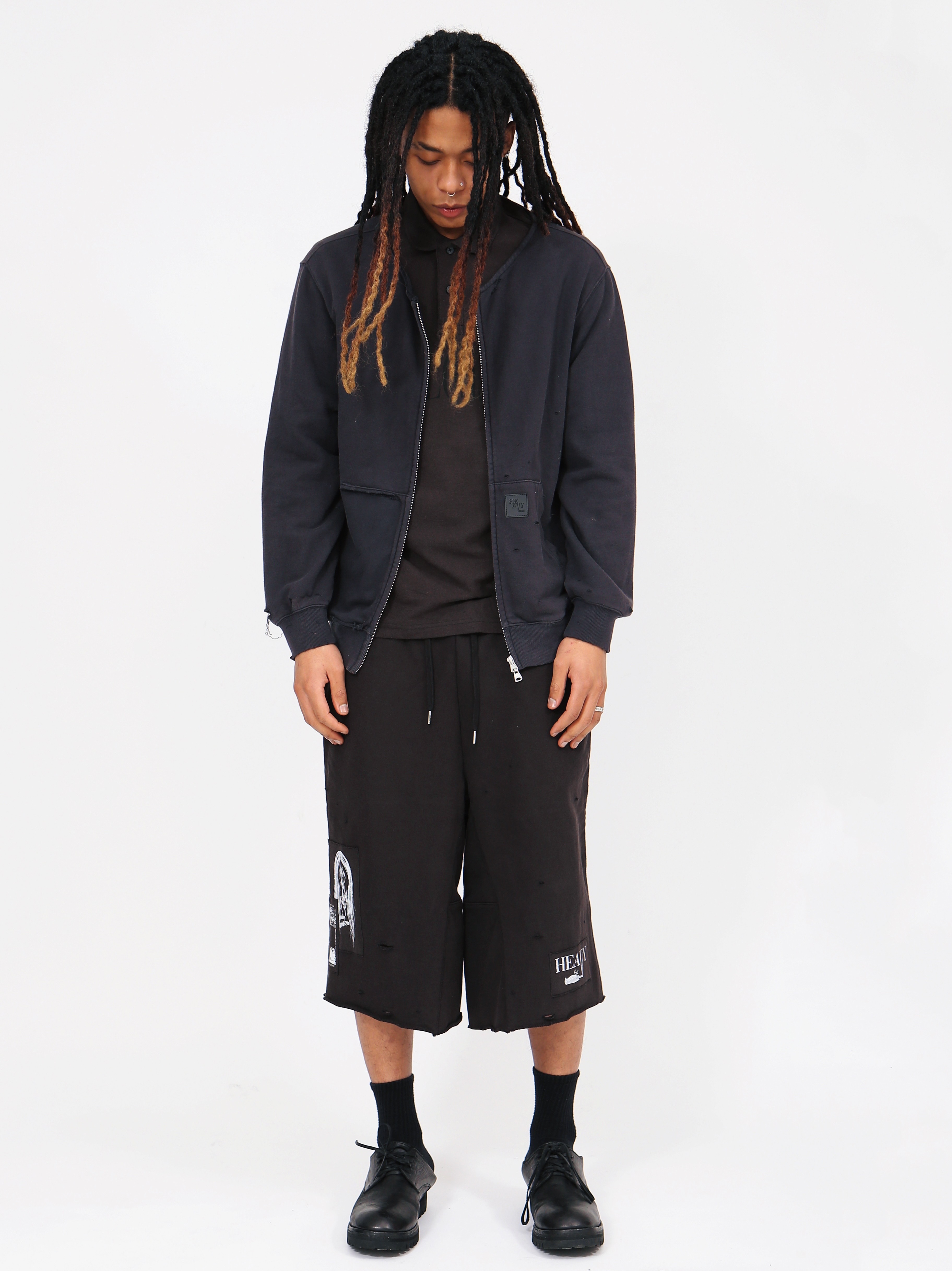 Heavy Rain Knee Destroyed Denim Baggy Pants Dirty Grey, Heavy Rain Bleached Ombre Zipup Shirt Black 착용 스타일 - 4