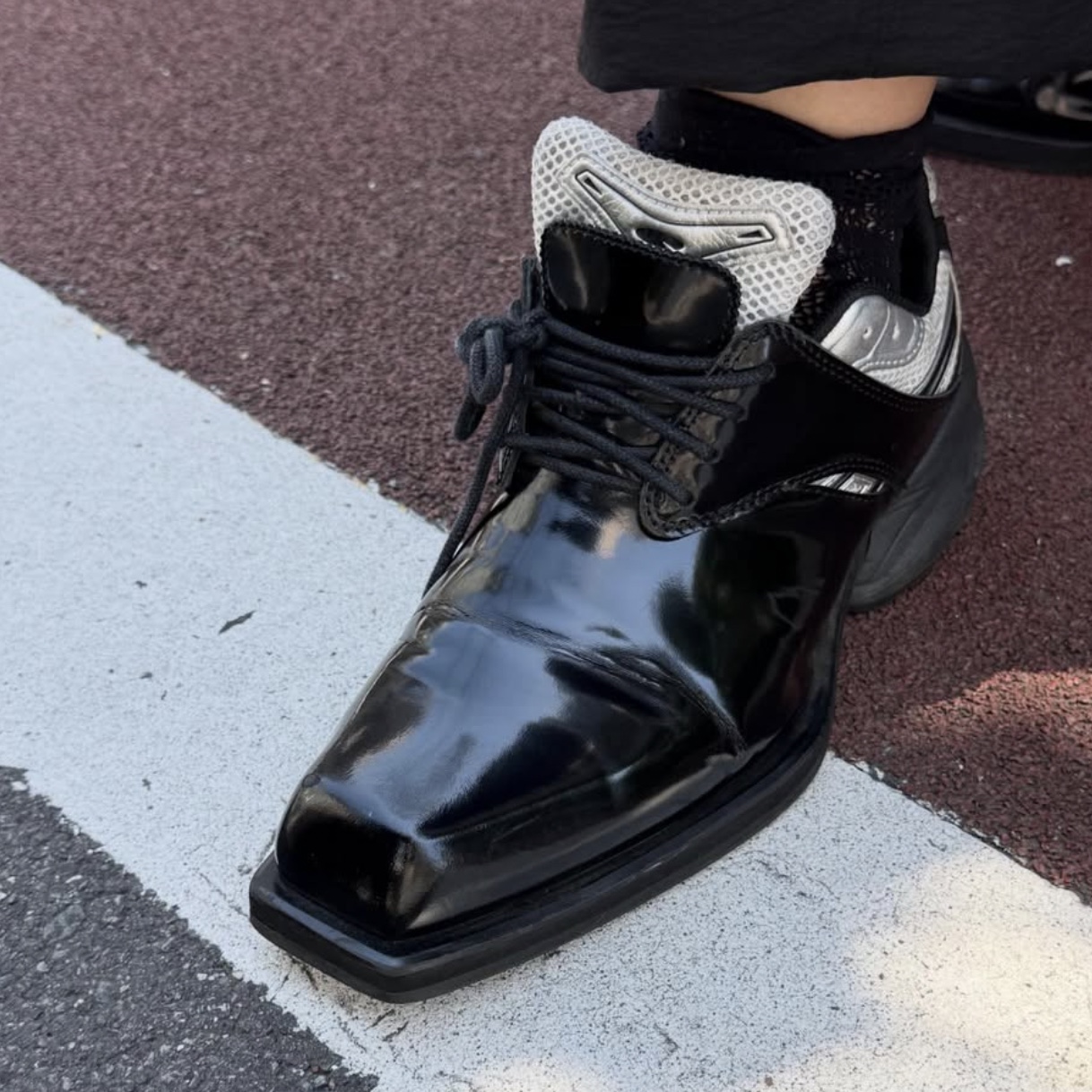 Remagine Hybrid Derby Shoes Starting Blocks Black White Silver 착용 스타일