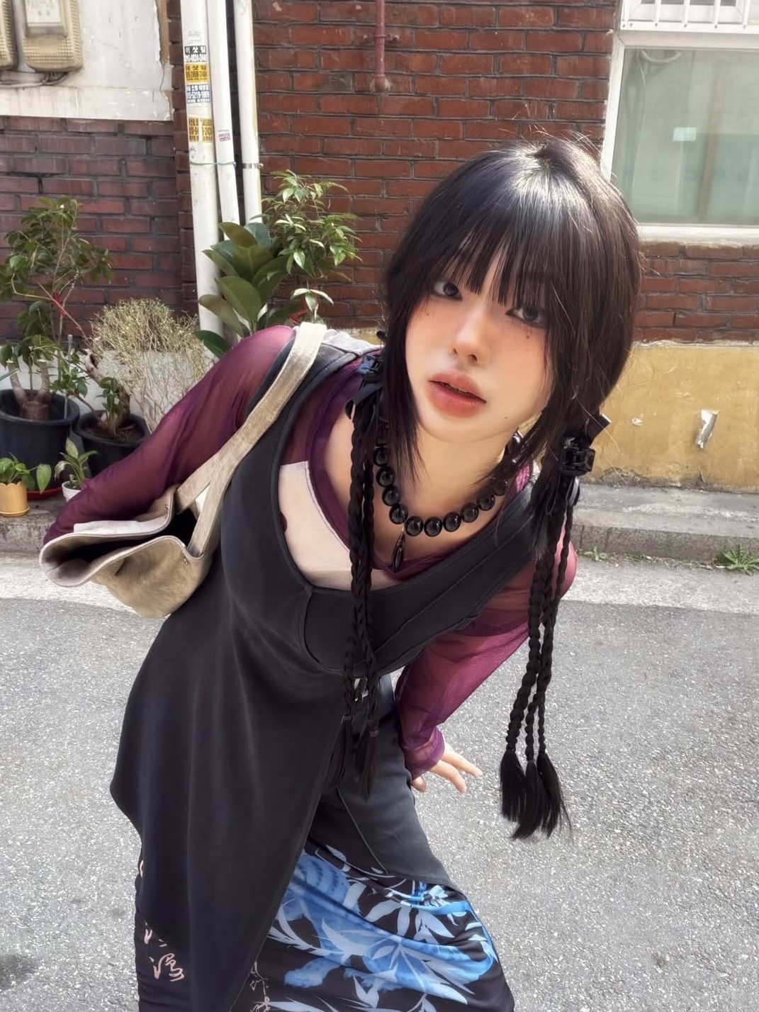 BLR Unbalanced Gradation One-Piece Black 착용 스타일