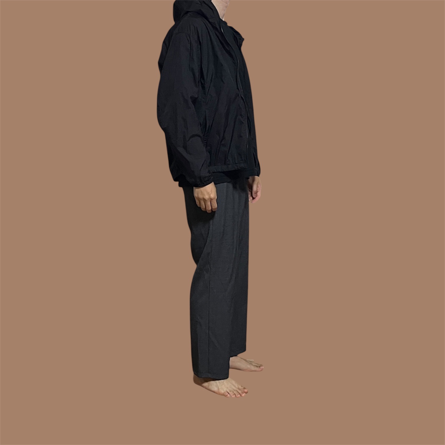 Musinsa Standard City Leisure Lightweight Packable Windbreaker Jacket Black 착용 스타일