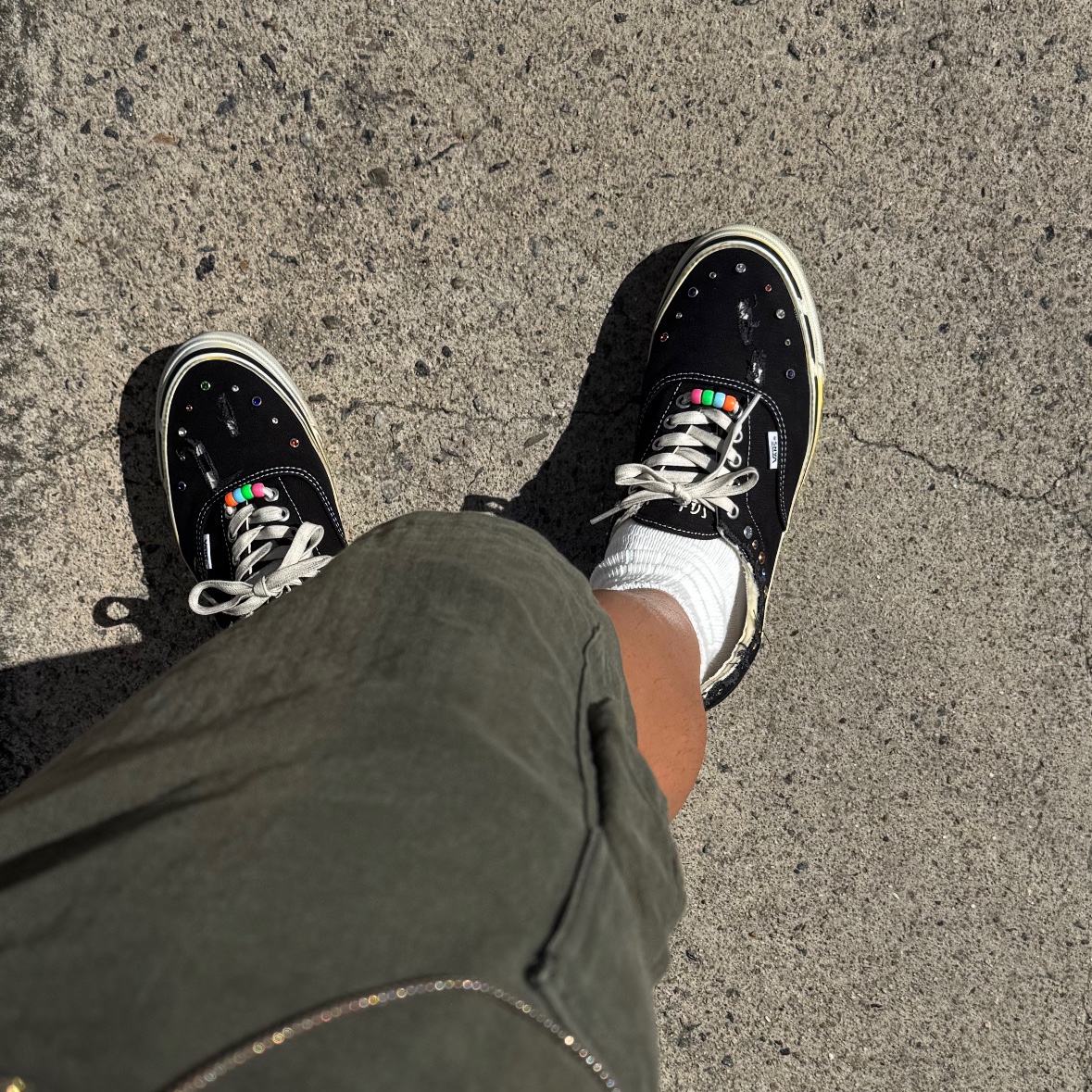 Vans x Satoshi Nakamoto OTW Era 95 Gems Black 착용 스타일 - 1