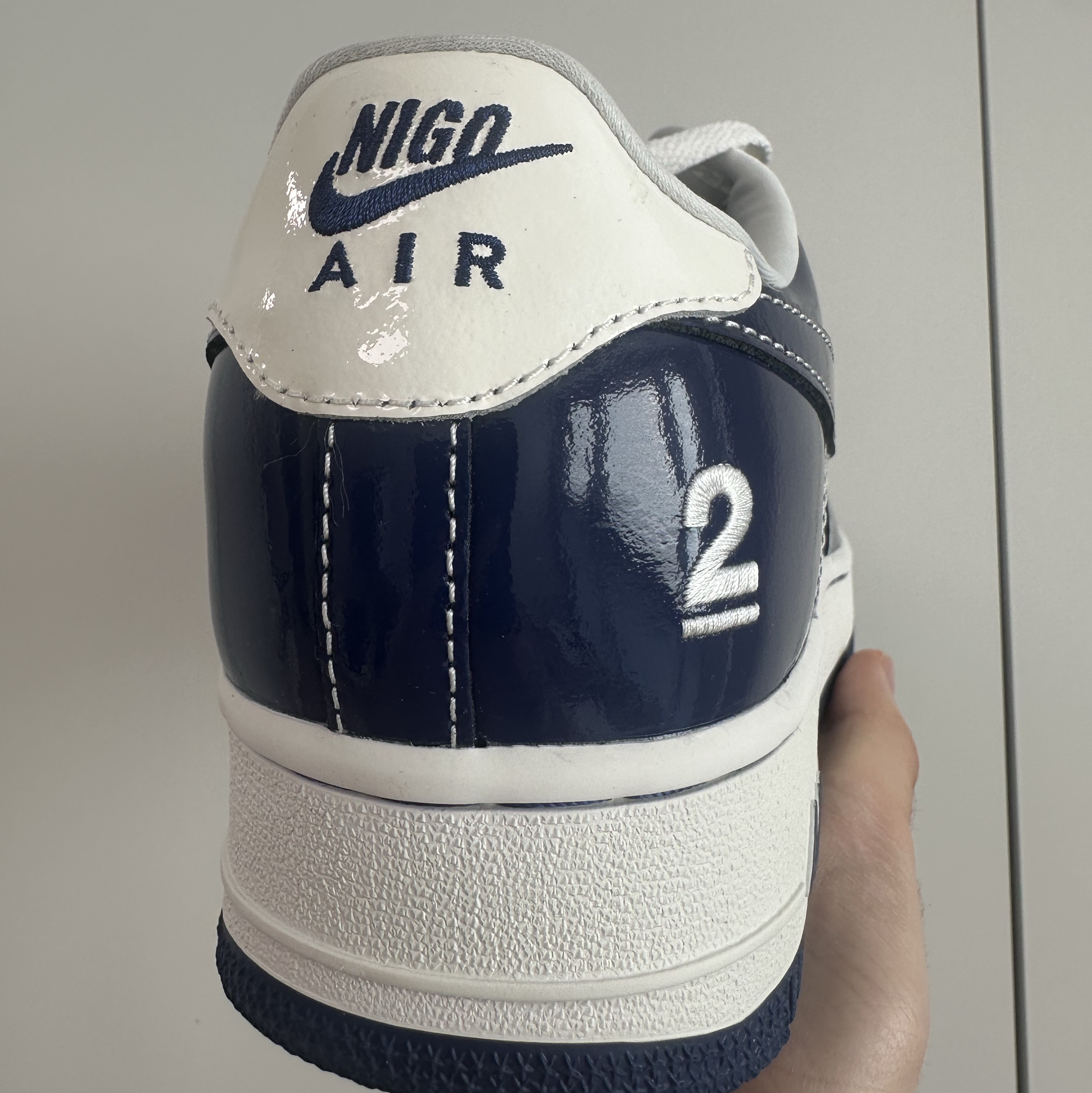 Nike x Nigo Air Force 1 Low Sail Loyal Blue 착용 스타일 - 3