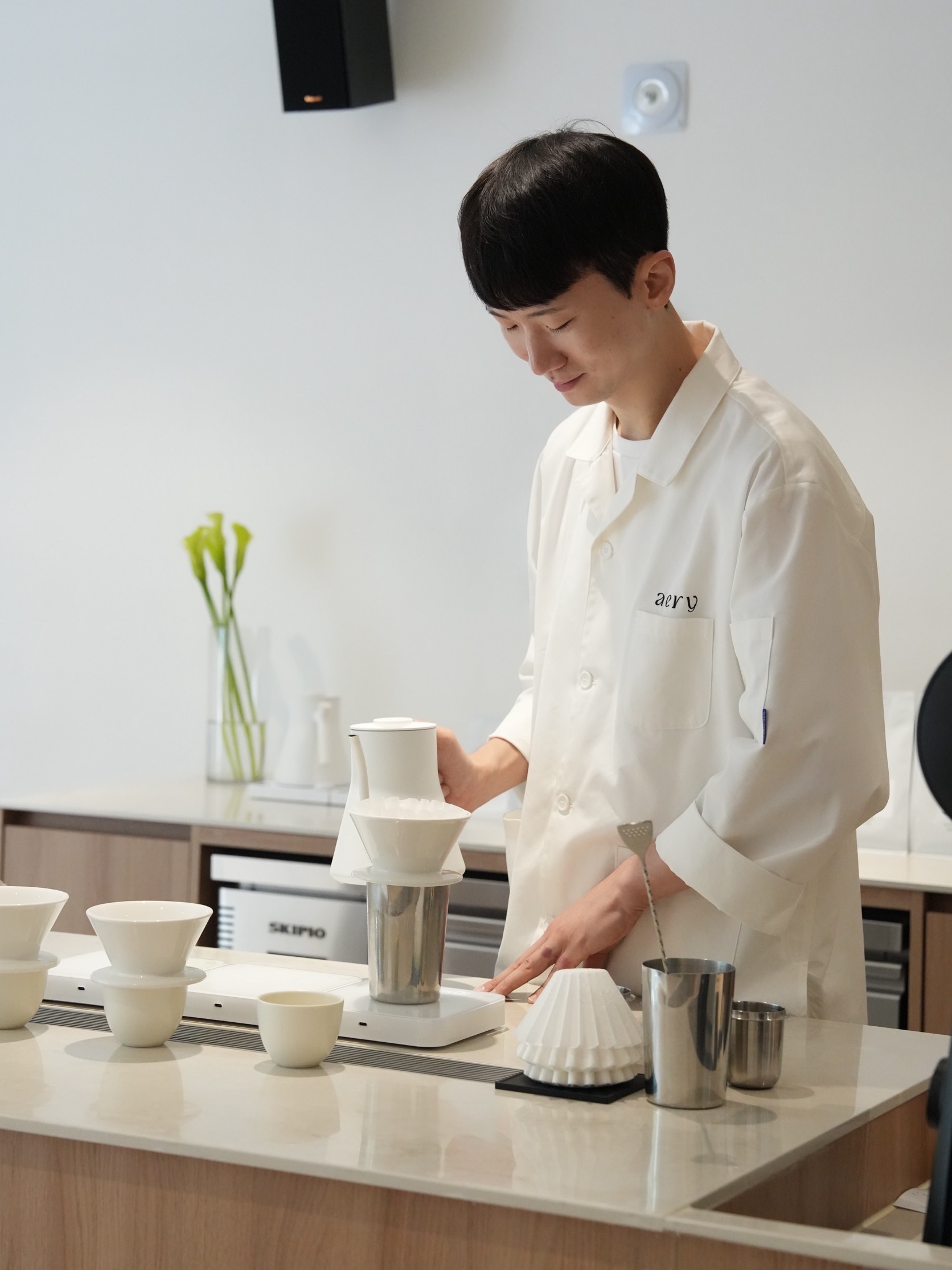 [KREAM 단독] PROJECT RENT Flora De Mare Busan Drip Bag Coffee 10g*7ea 착용 스타일 - 4