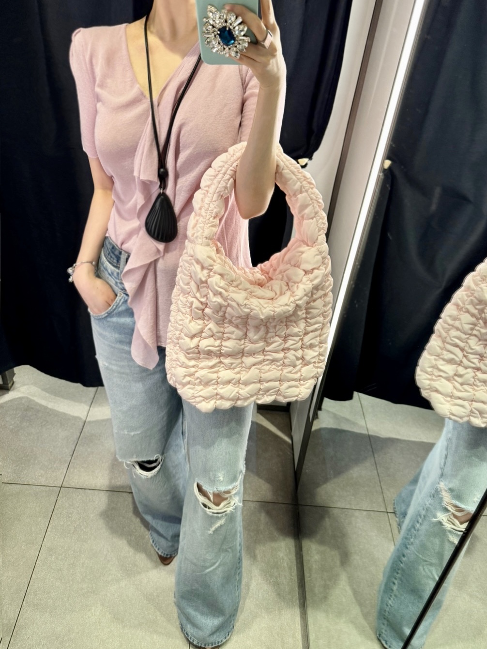 COS Quilted Mini Tote Bag Light Pink, (W) Pandora Moments Open Bangle Sterling Silver 착용 스타일
