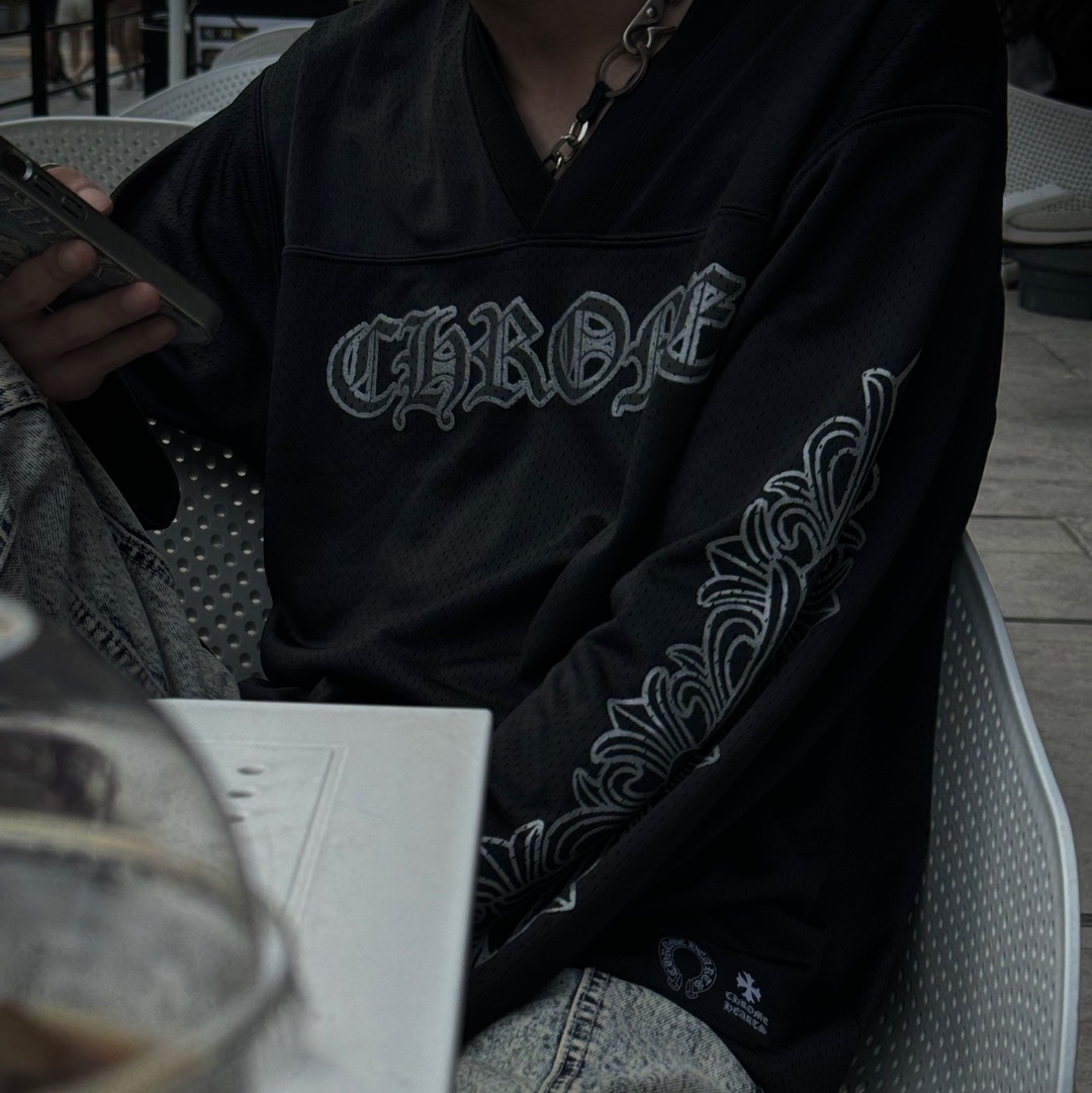 Chrome Hearts Warm Up LS Jersey Black 착용 스타일 - 2