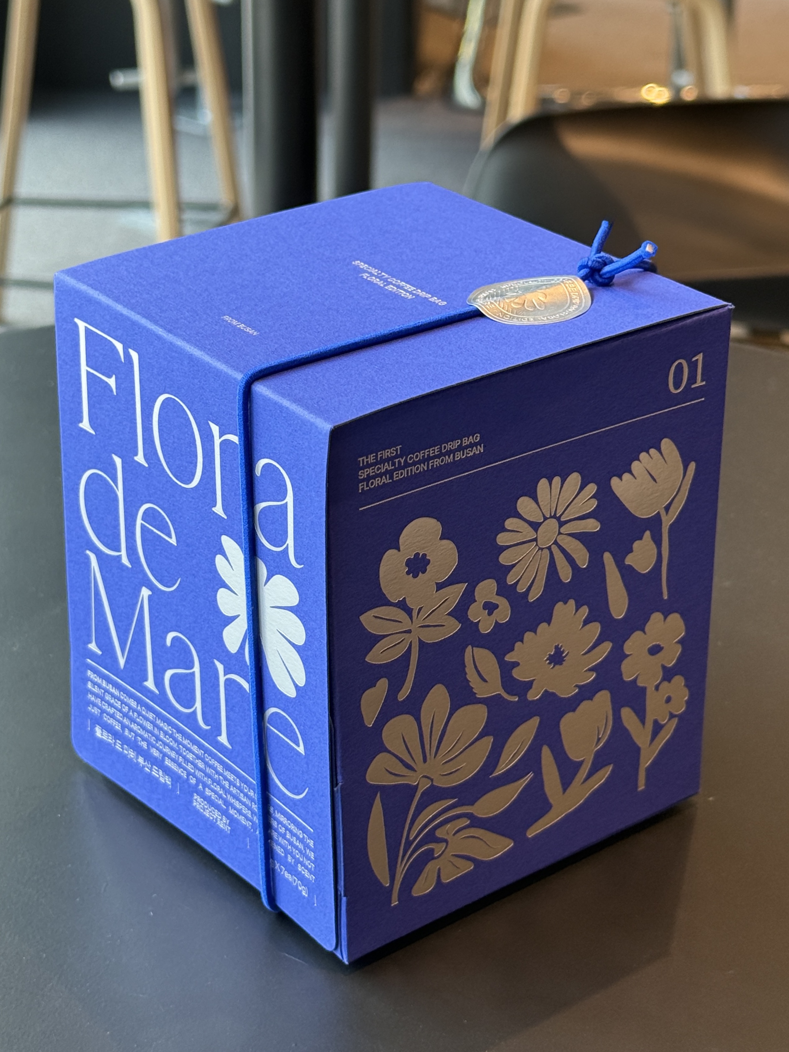 [KREAM 단독] PROJECT RENT Flora De Mare Busan Drip Bag Coffee 10g*7ea 착용 스타일 - 3