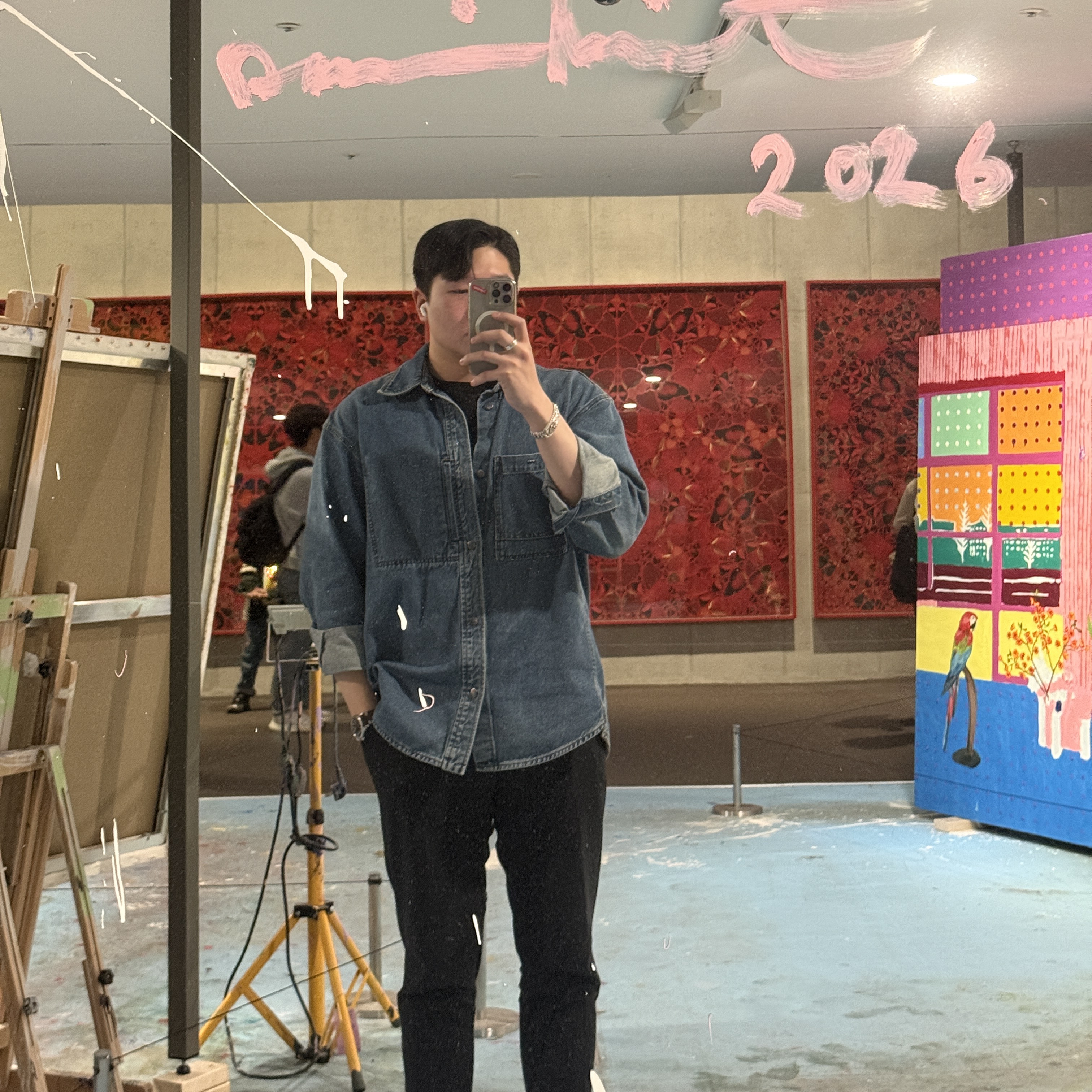 Wooyoungmi Flower Back Logo Denim Shirt Blue - 25FW 착용 스타일 - 1