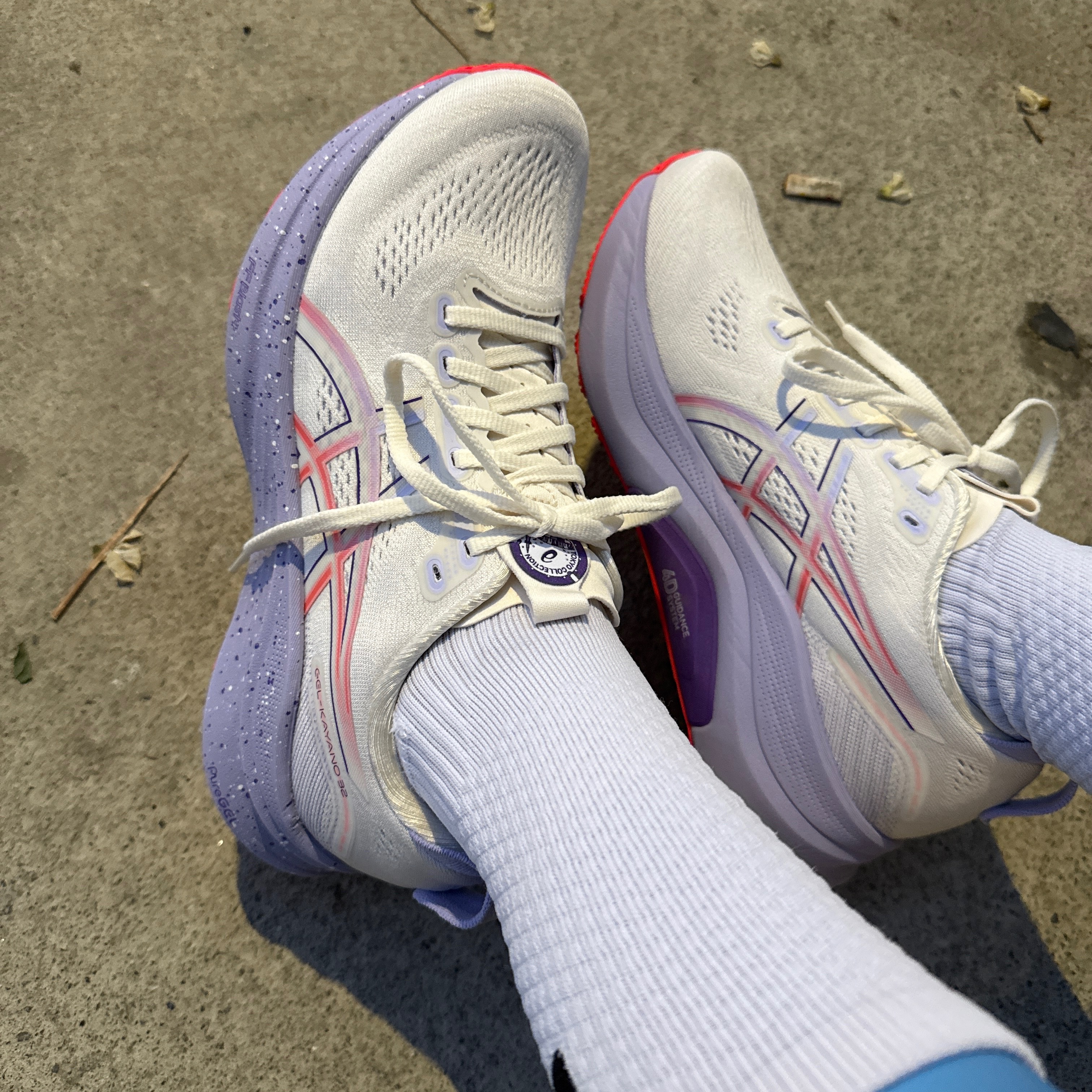 (W) Asics Gel-Kayano 32 Tokyo Cream Edo Purple 착용 스타일