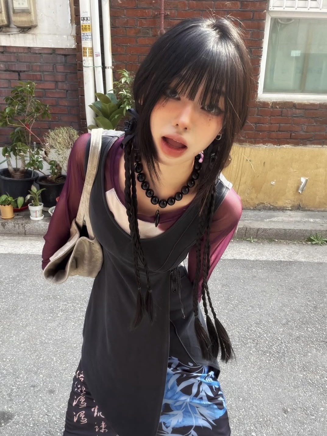 BLR Unbalanced Gradation One-Piece Black 착용 스타일