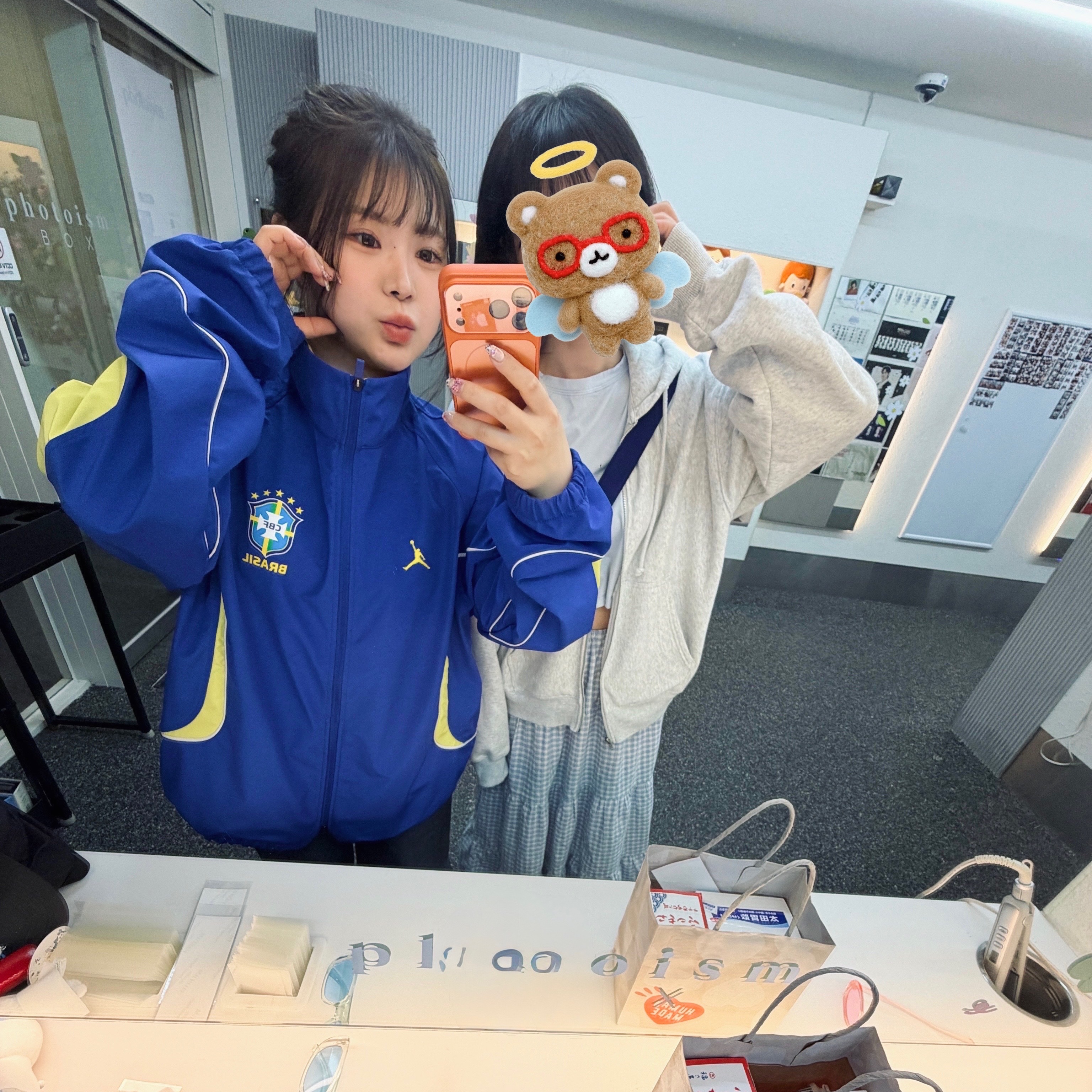 Jordan Brazil 2026 Anthem Jacket Old Royal Yellow Pulse (IF3896-417) (Non Marking Ver.) 착용 스타일
