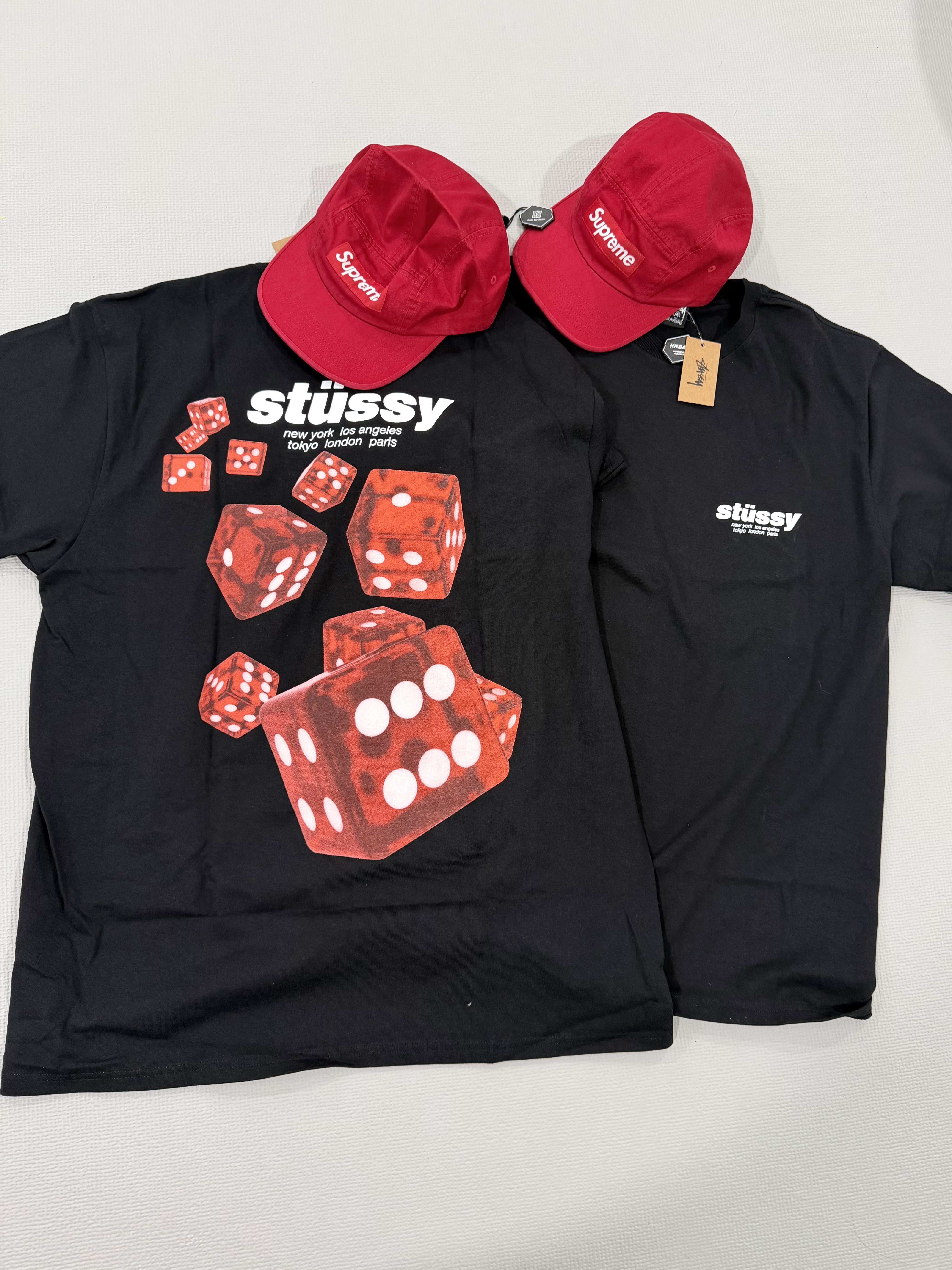 Stussy Rollers T-Shirt Black 착용 스타일