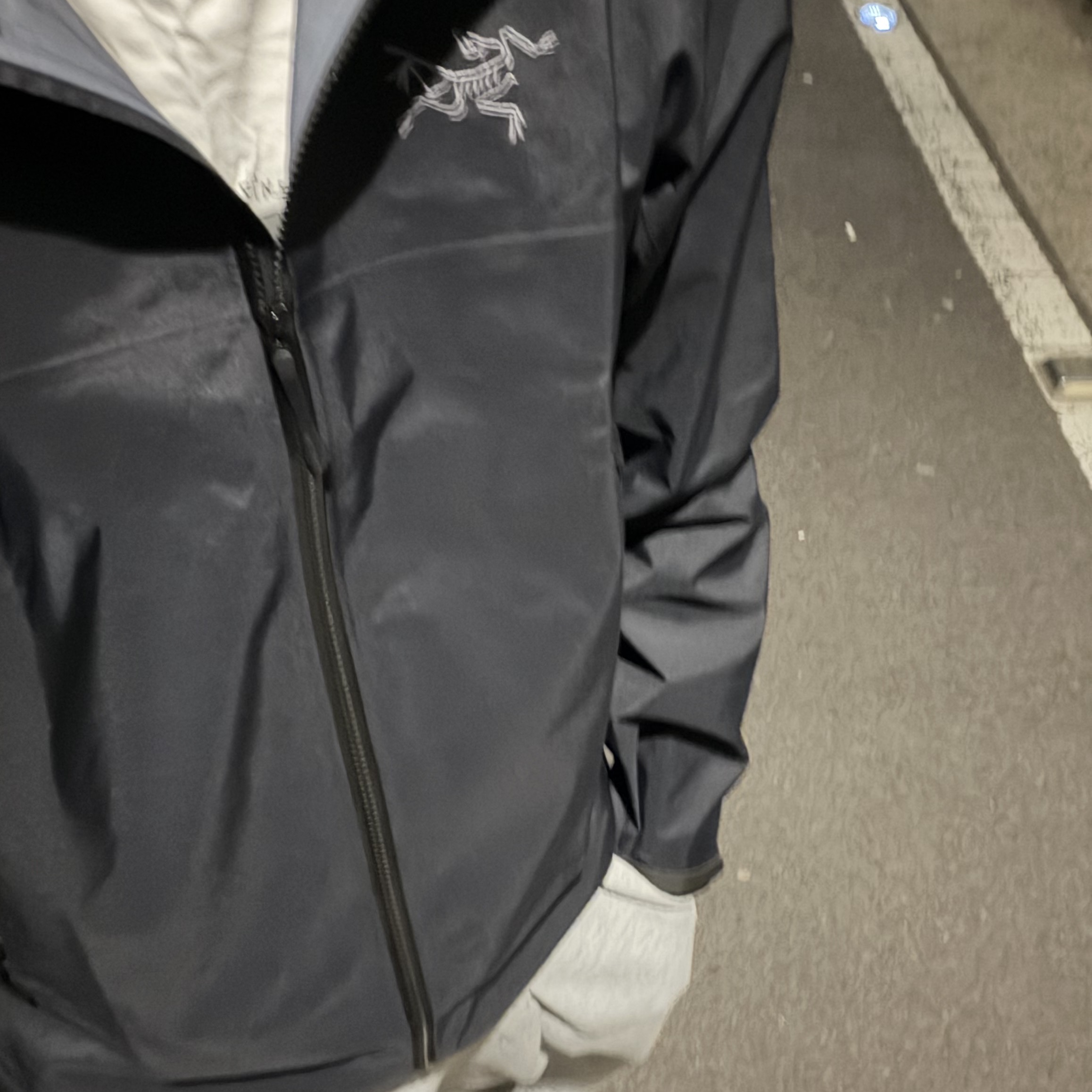 Arc'teryx Beta Jacket Black 착용 스타일