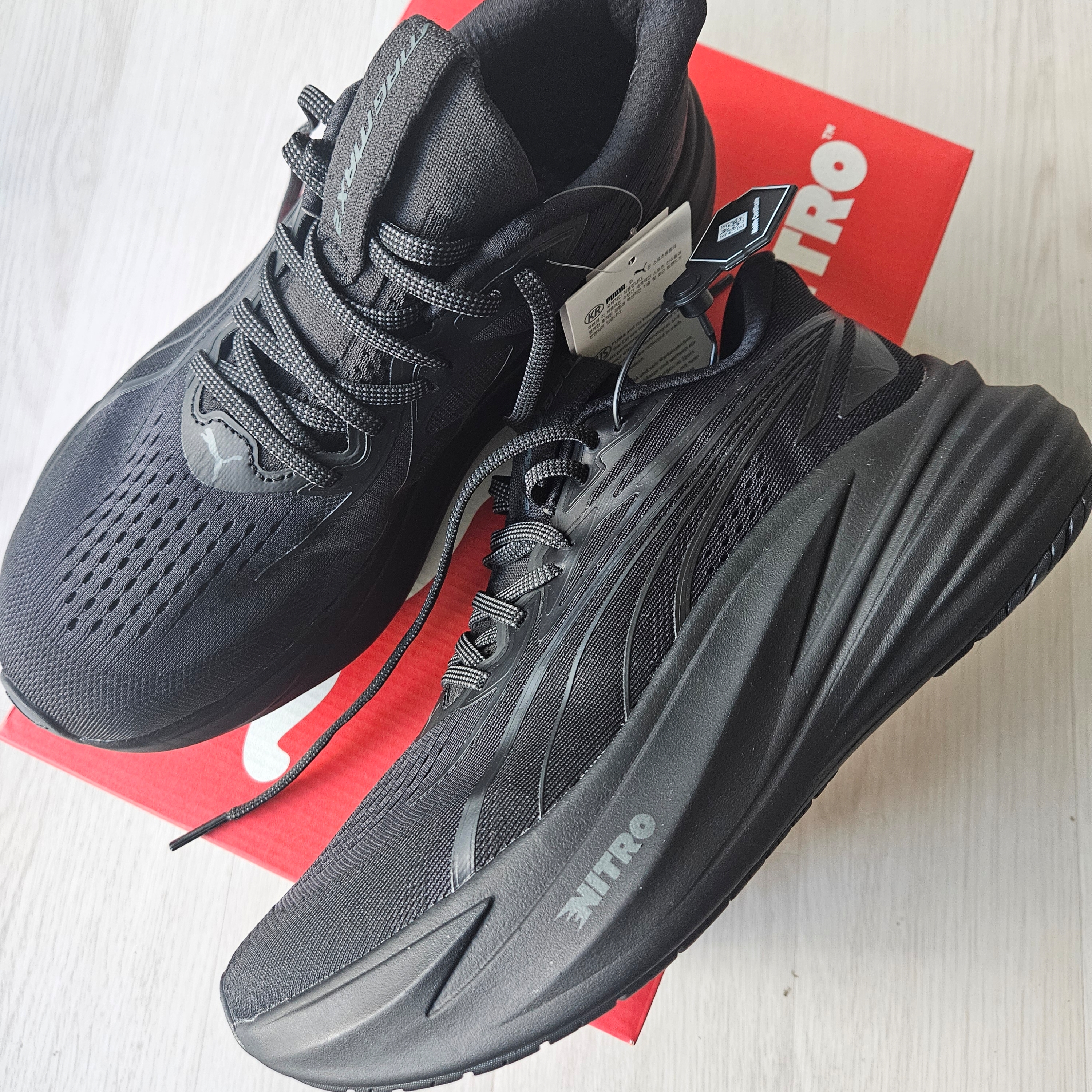 Puma MagMax Nitro 2 Black Shadow Gray 착용 스타일