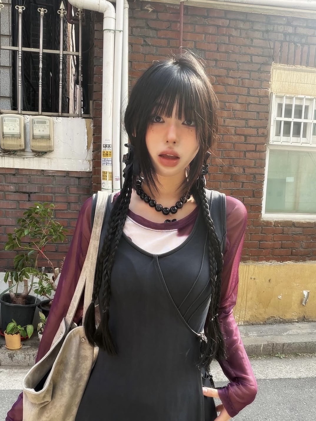 BLR Unbalanced Gradation One-Piece Black 착용 스타일