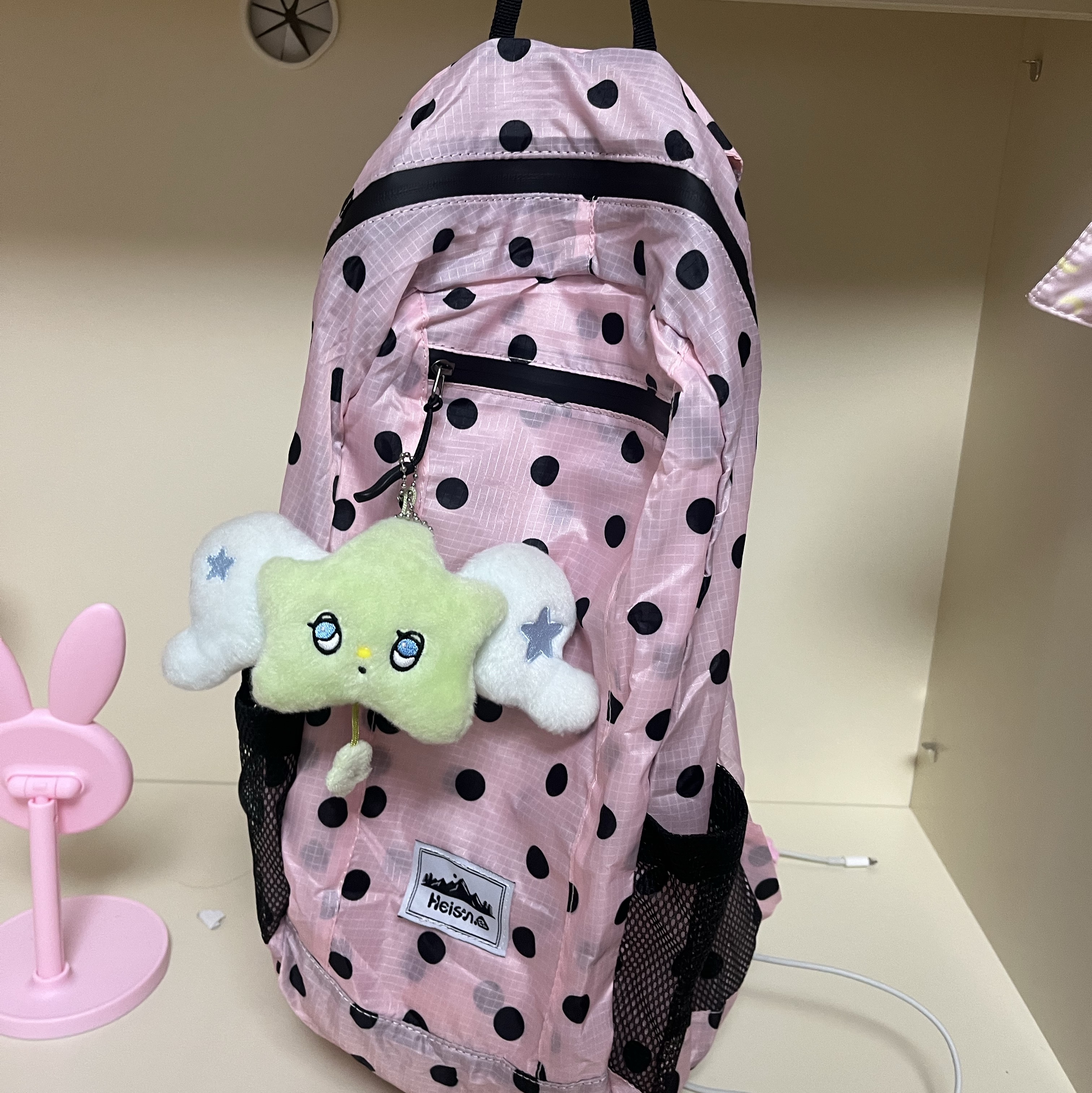 Heisan Ultra-light Compact Pocket Bag V1 Dot - Pink, NCT Wish Wish Single Album Wichu Keyring Ver. 착용 스타일