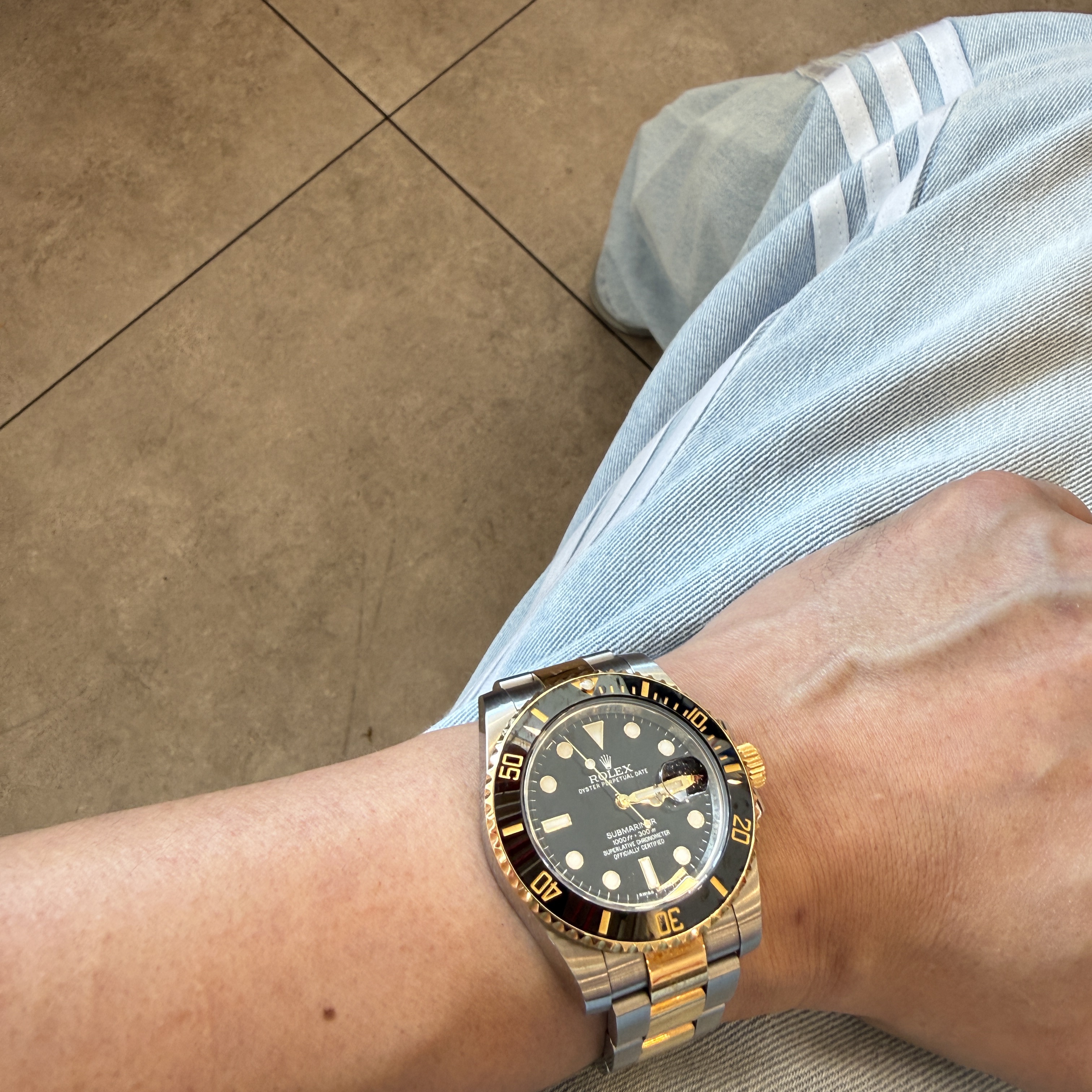 Rolex Submariner Date 41mm 126613LN Black Oyster 착용 스타일 - 2