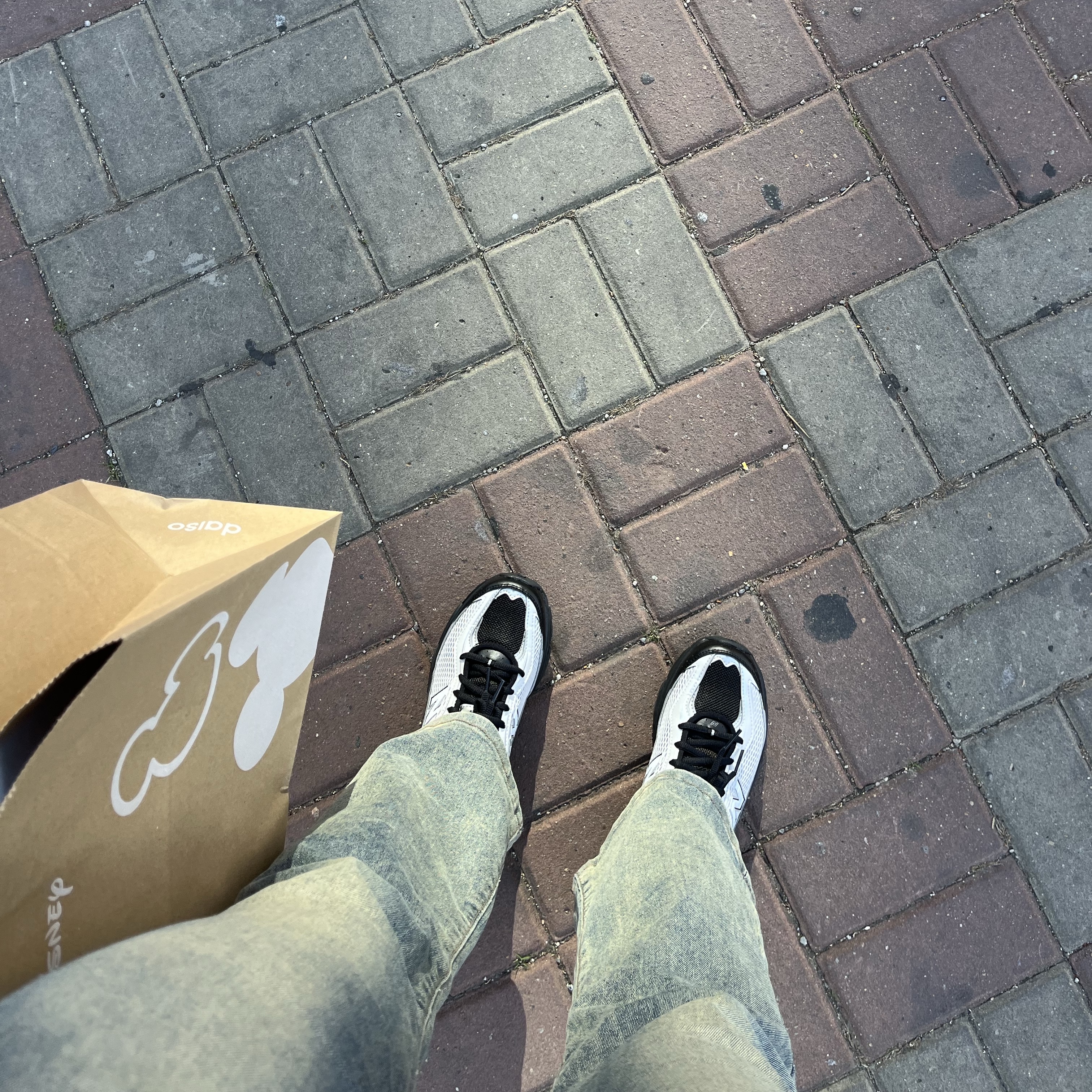 New Balance 509 Black Gray 착용 스타일