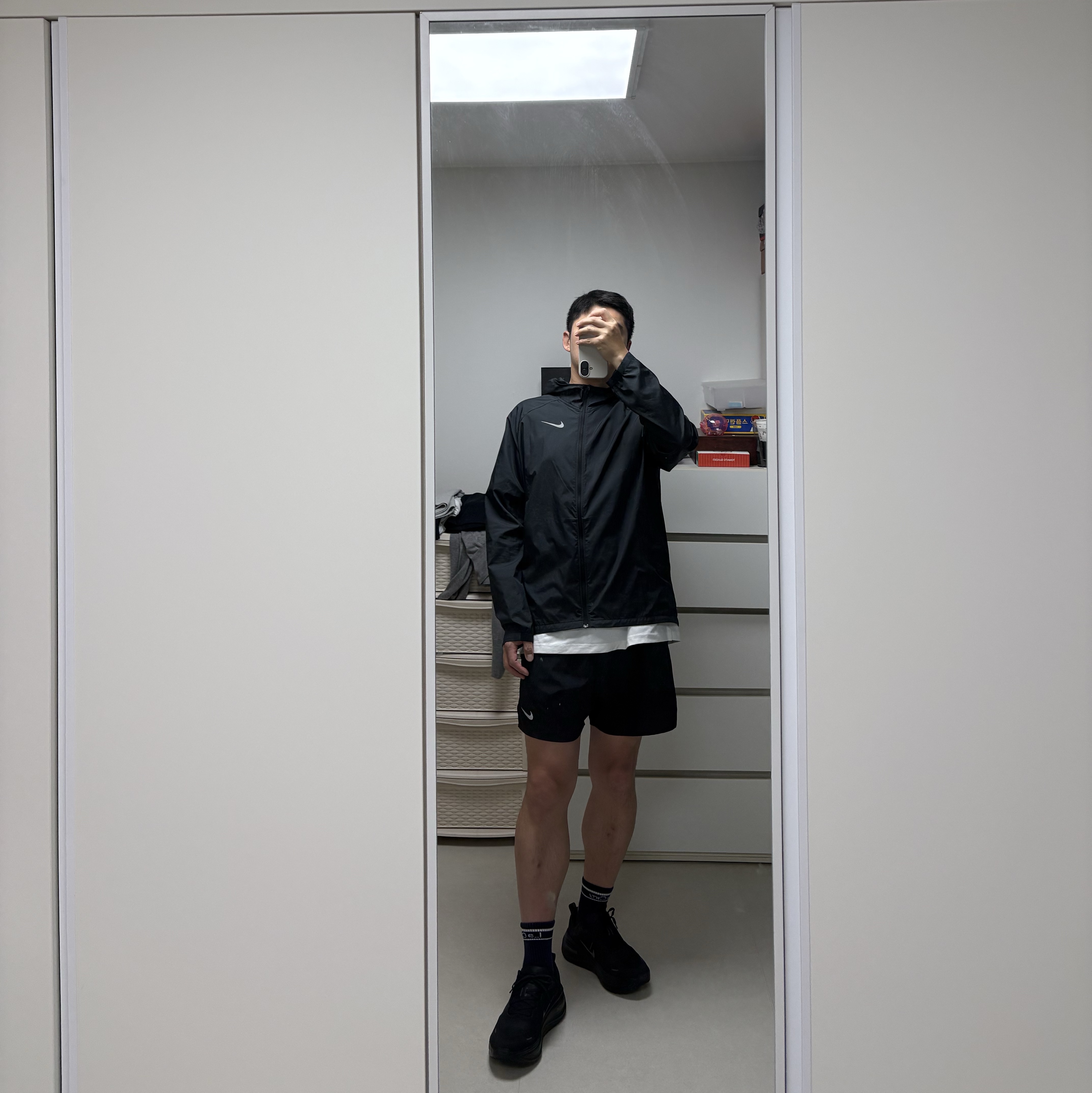Nike NSW Dri-Fit Running Jacket Black - Asia, Nike Dri-Fit Stride 5 Inch Brief Lined Running Shorts Black - Asia 착용 스타일