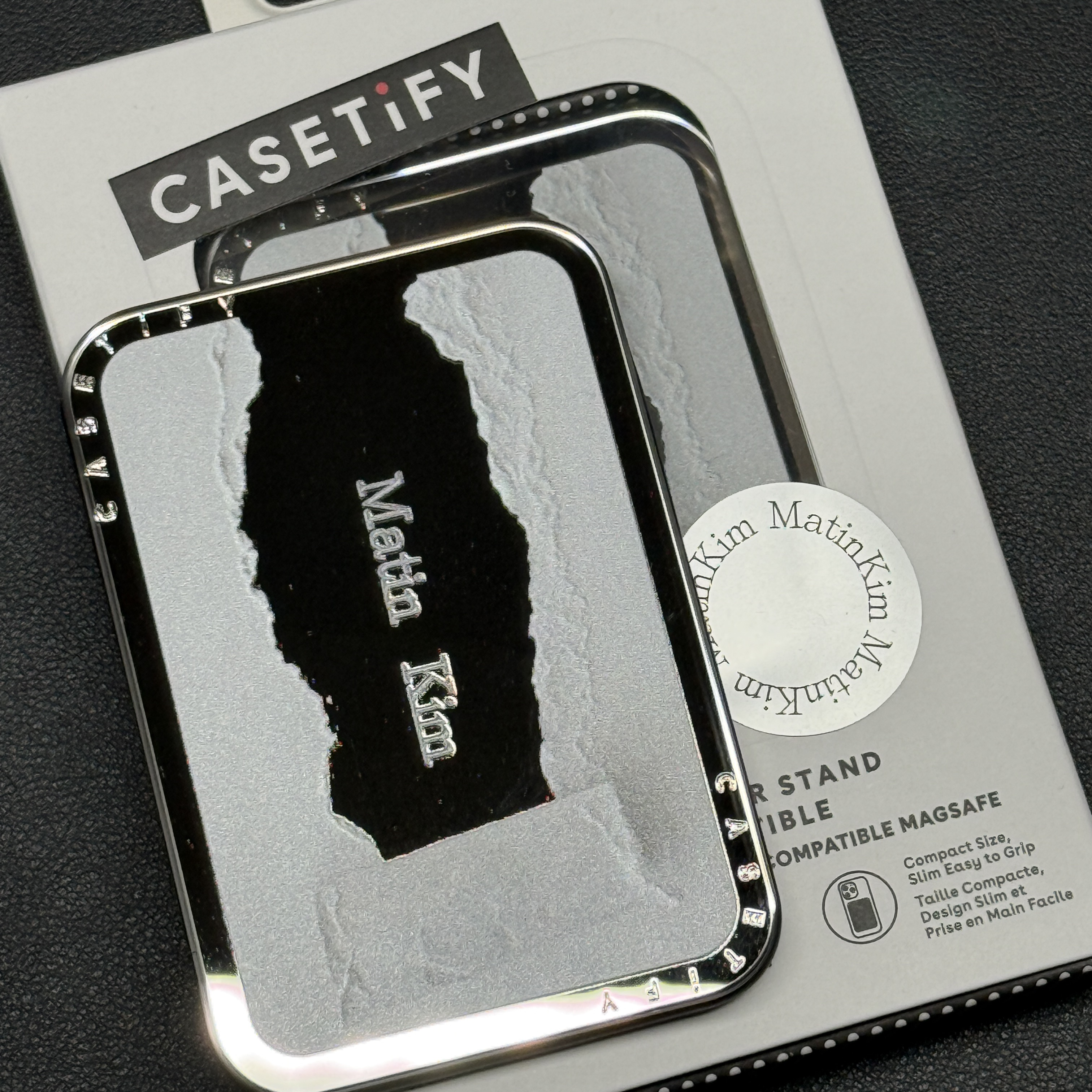 Castify x Matin Kim Paper Snappy Magsafe Mirror Cardholder Stand Silver μ°©μ© μ€νμΌ
