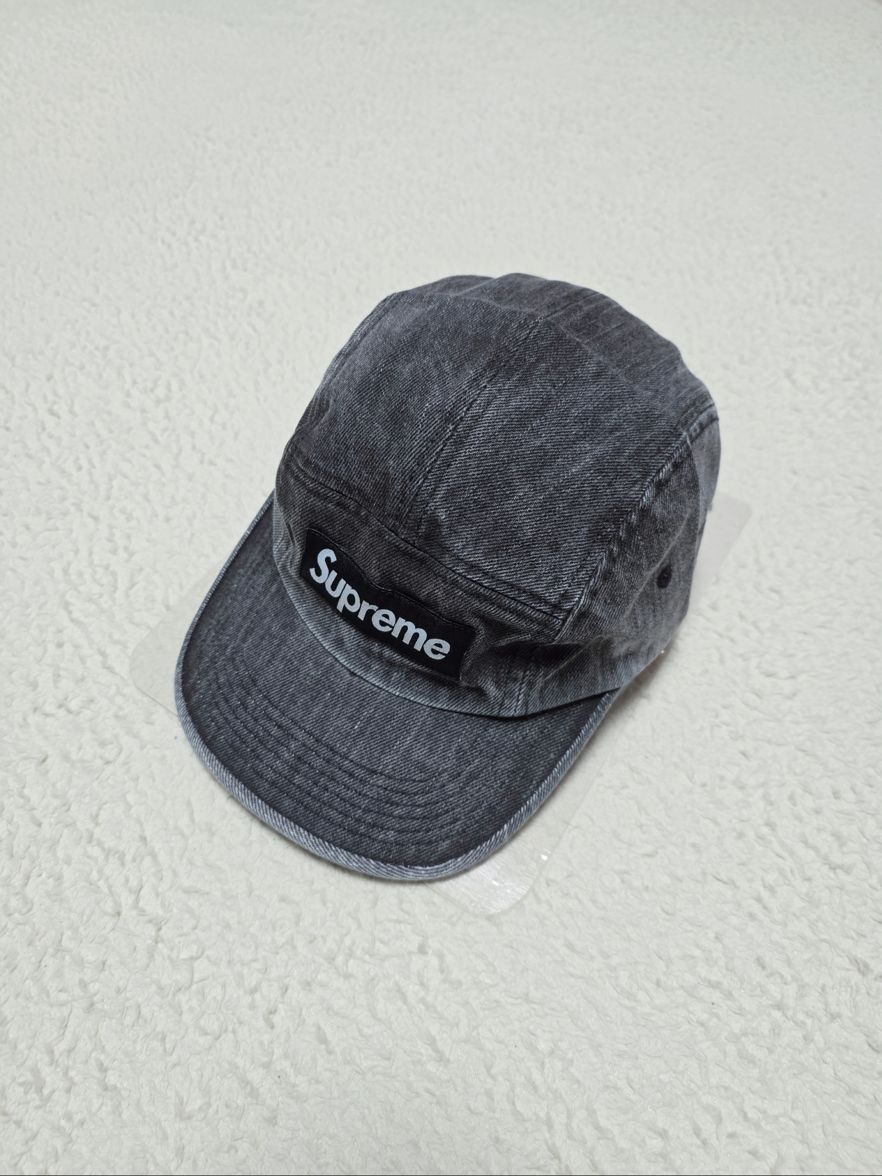 Supreme Coated Denim Camp Cap Black - 24SS 착용 스타일 - 1