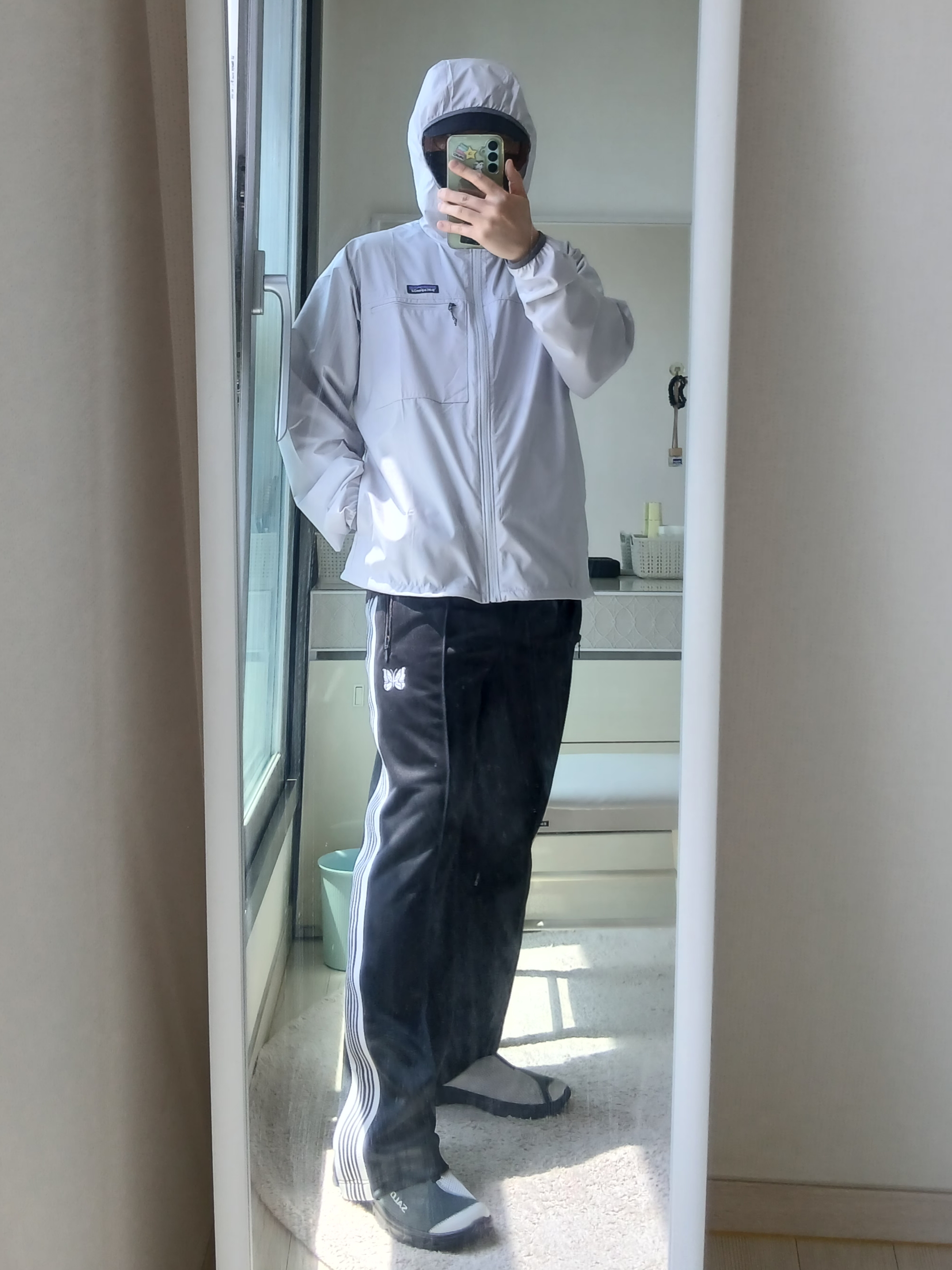 Salomon RX Slide 3.0 Urban Chic Lunar Rock, Supreme x The North Face Split 6-Panel Black - 24SS 착용 스타일 - 1