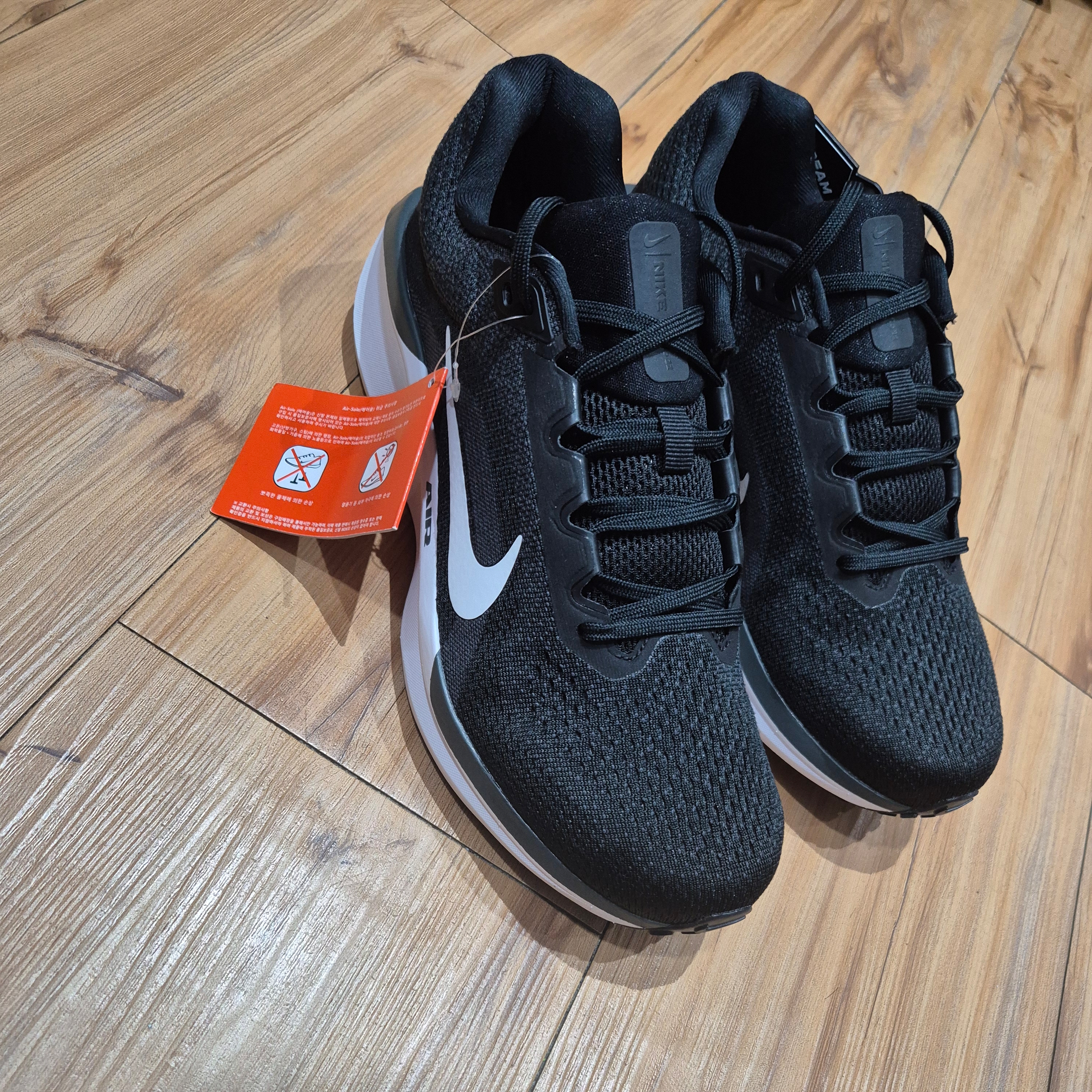 Nike Winflo 11 Road Running Black Anthracite 착용 스타일