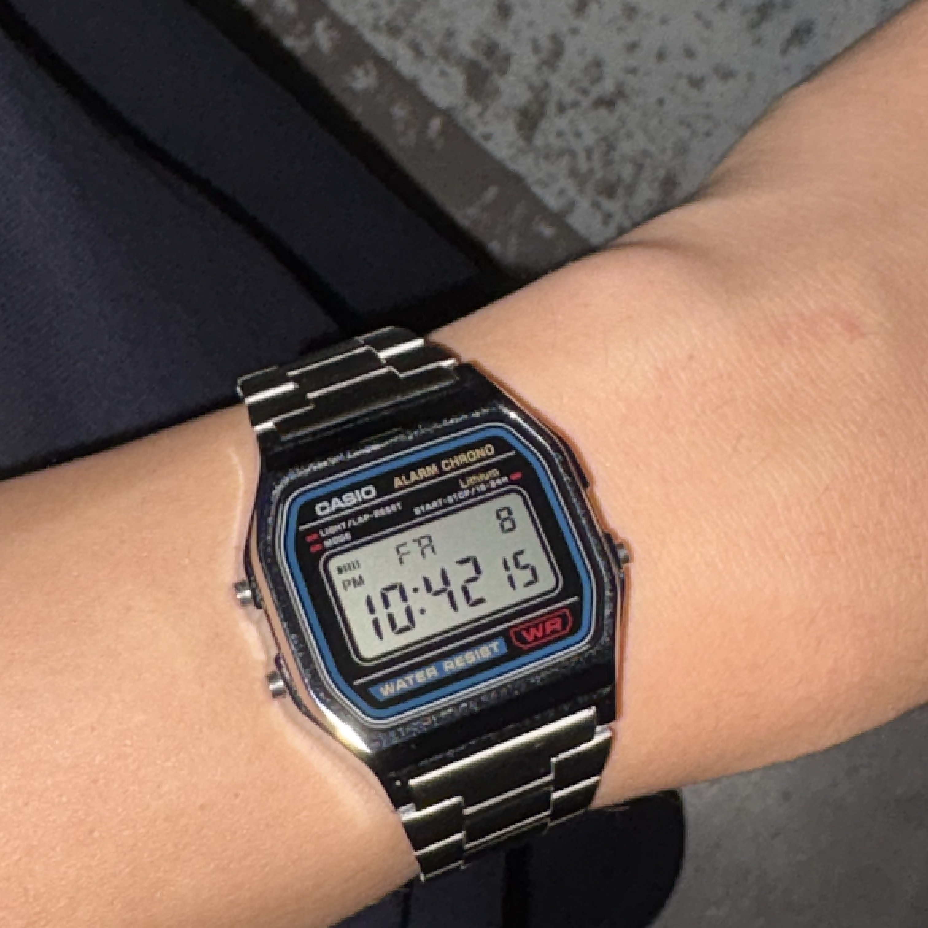 Casio A-158WA-1 착용 스타일