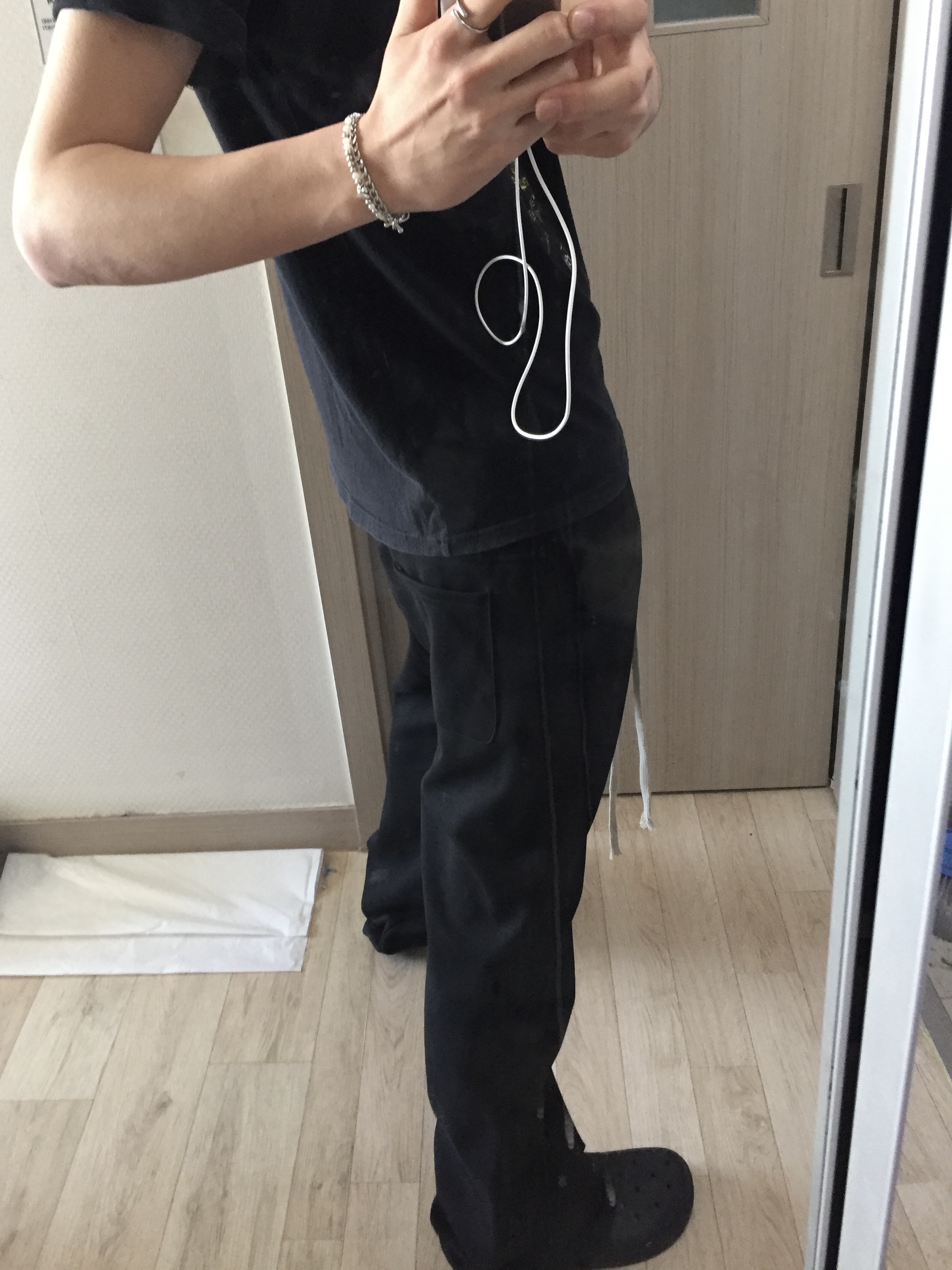 Wapworks Flare Layerd Sweat Pants Black 착용 스타일 - 2