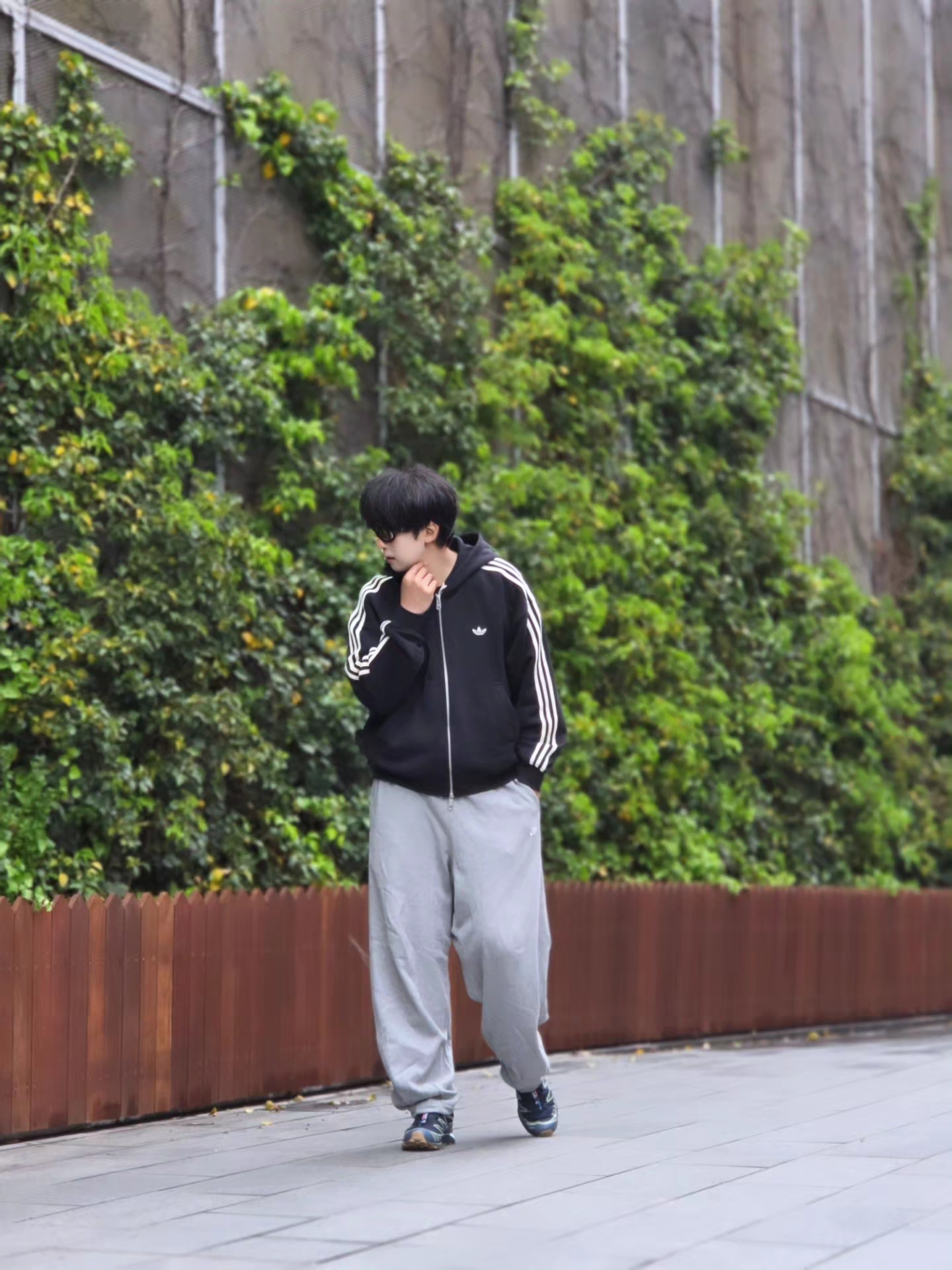 Adidas 3-Stripes Full-Zip Hoodie Black Cream White - KR Sizing, Adidas 3-Stripes Full-Zip Hoodie Black Cream White - US Sizing 착용 스타일 - 5