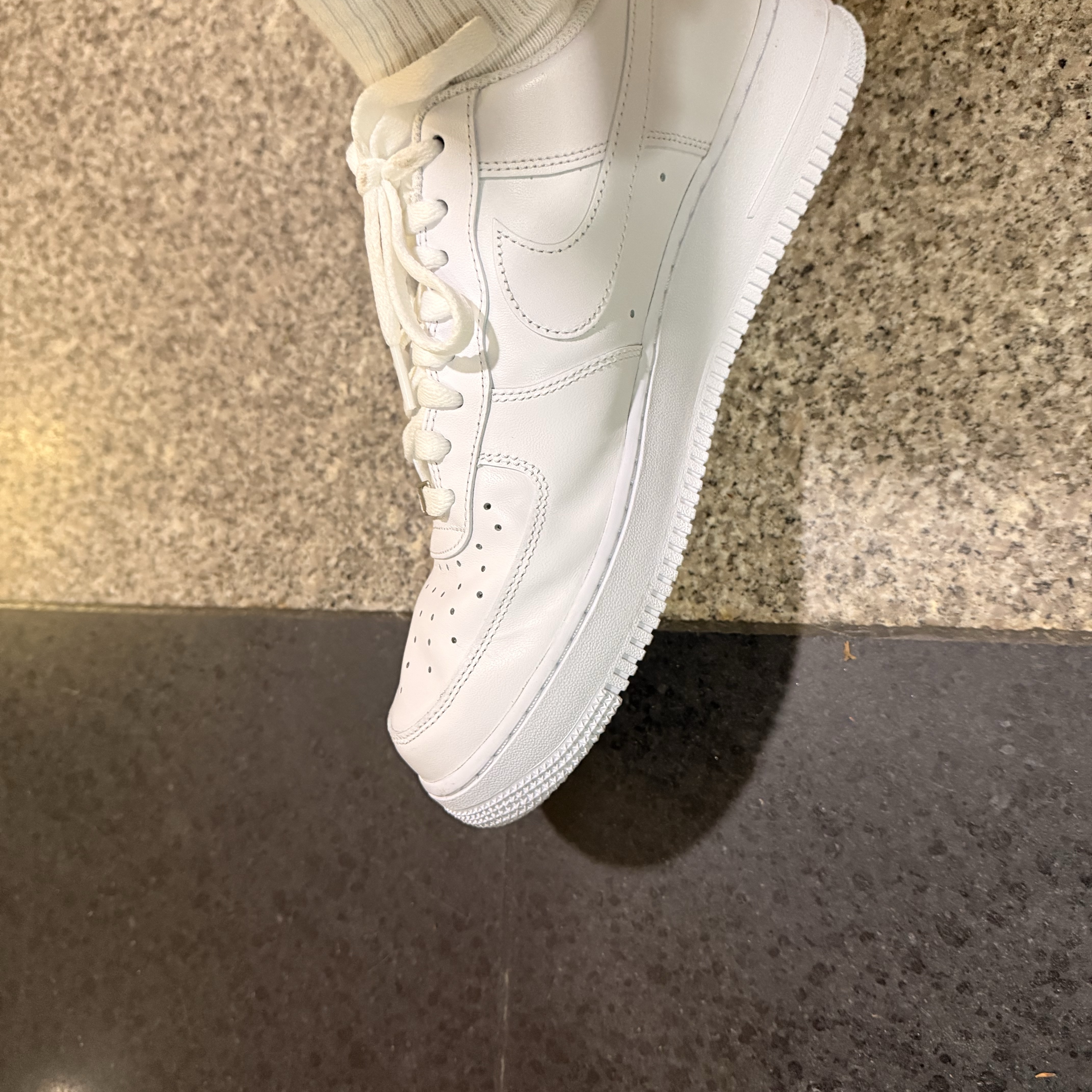 Nike Air Force 1 '07 Low White 착용 스타일
