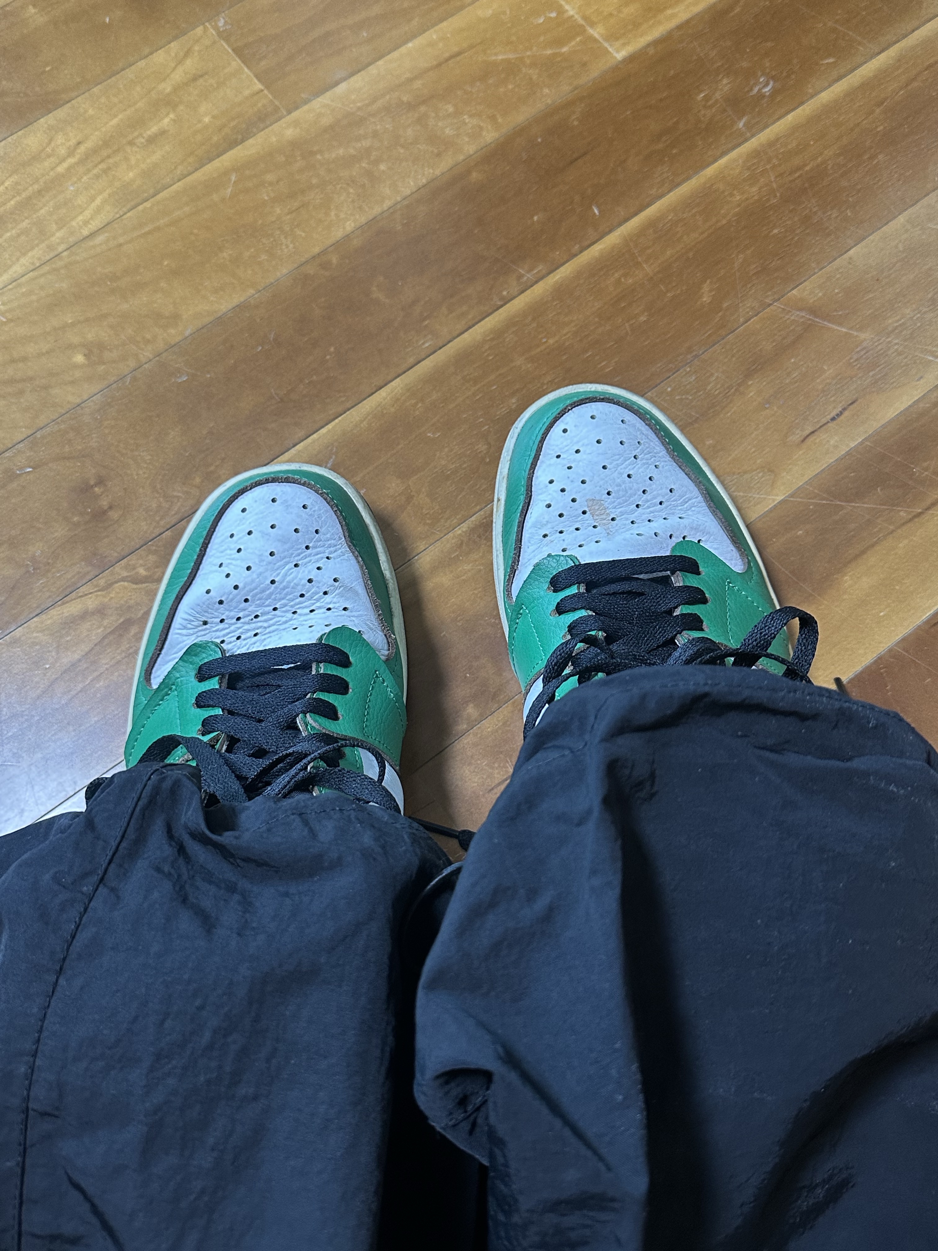(W) Jordan 1 Retro High OG Lucky Green 착용 스타일