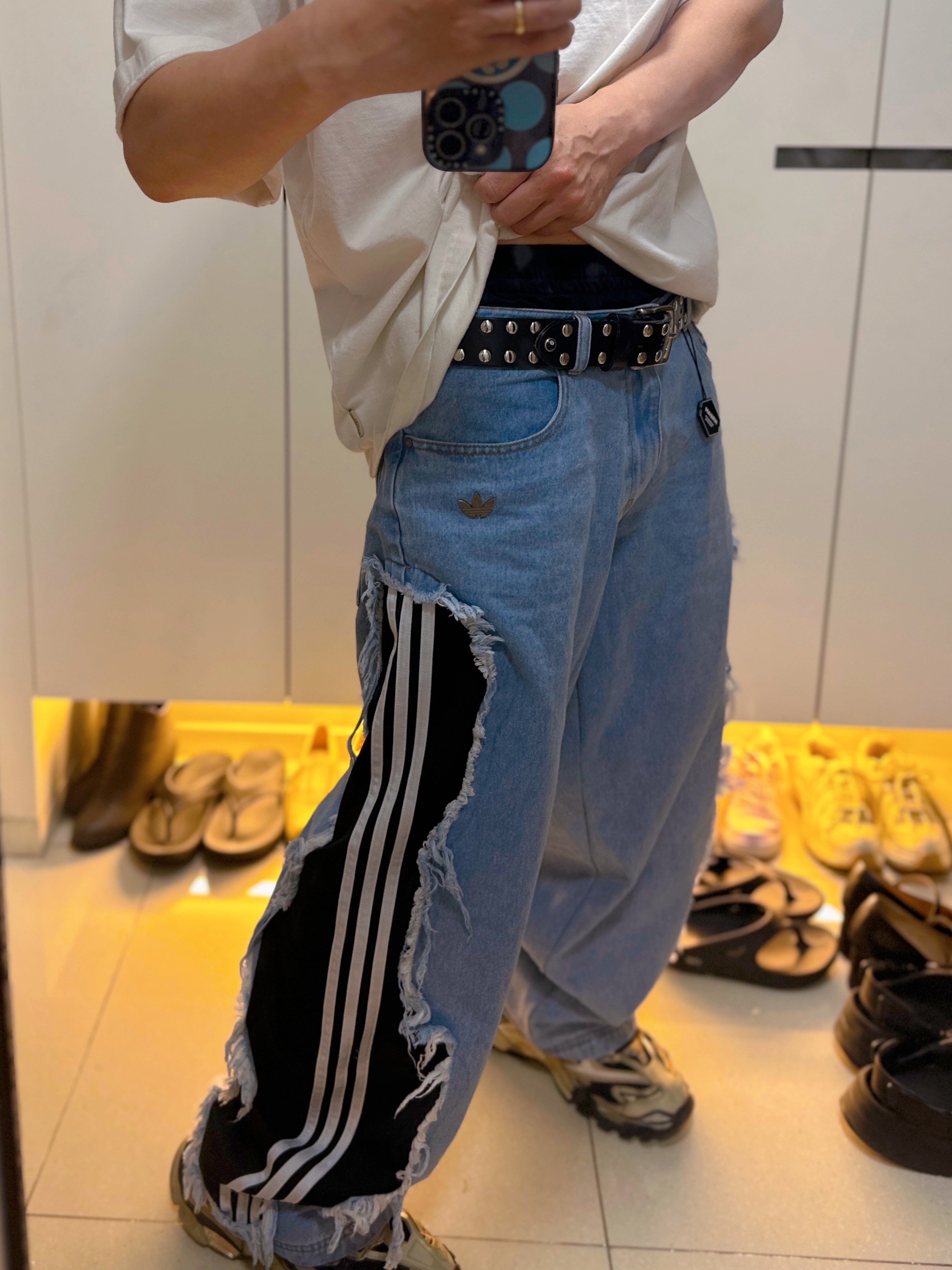 (W) Adidas Adilenium 5.0 Deconstructed Denim Pants Light Blue - KR Sizing 착용 스타일 - 2