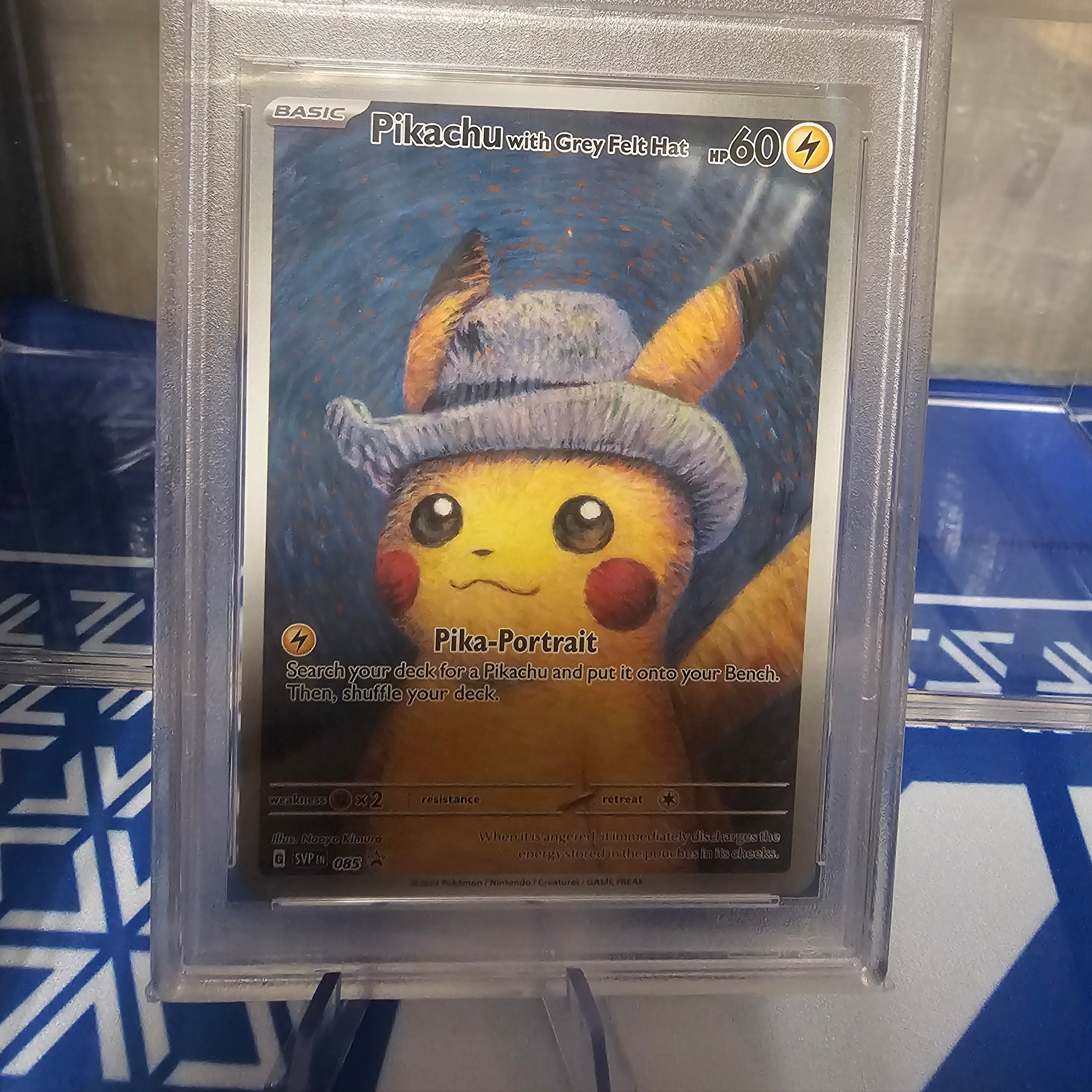 Pokemon TCG x Van Gogh Museum Pikachu with Grey Felt Hat P Scarlet & Violet Promos (English Ver.) 착용 스타일
