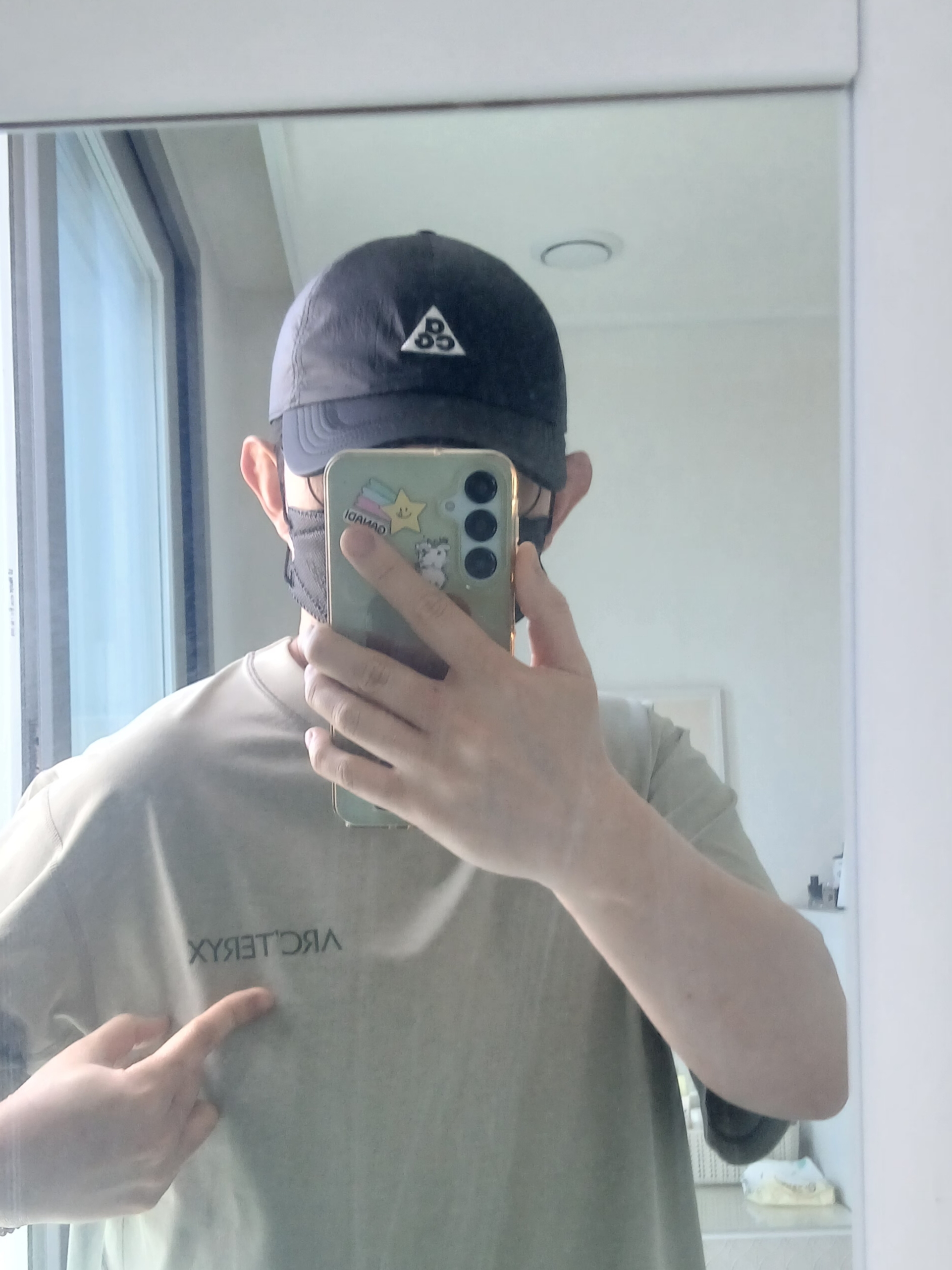Arc'teryx Envoy Grand Wall SS T-Shirt Habitat, Arc'teryx Cronin Pants Black 착용 스타일 - 5